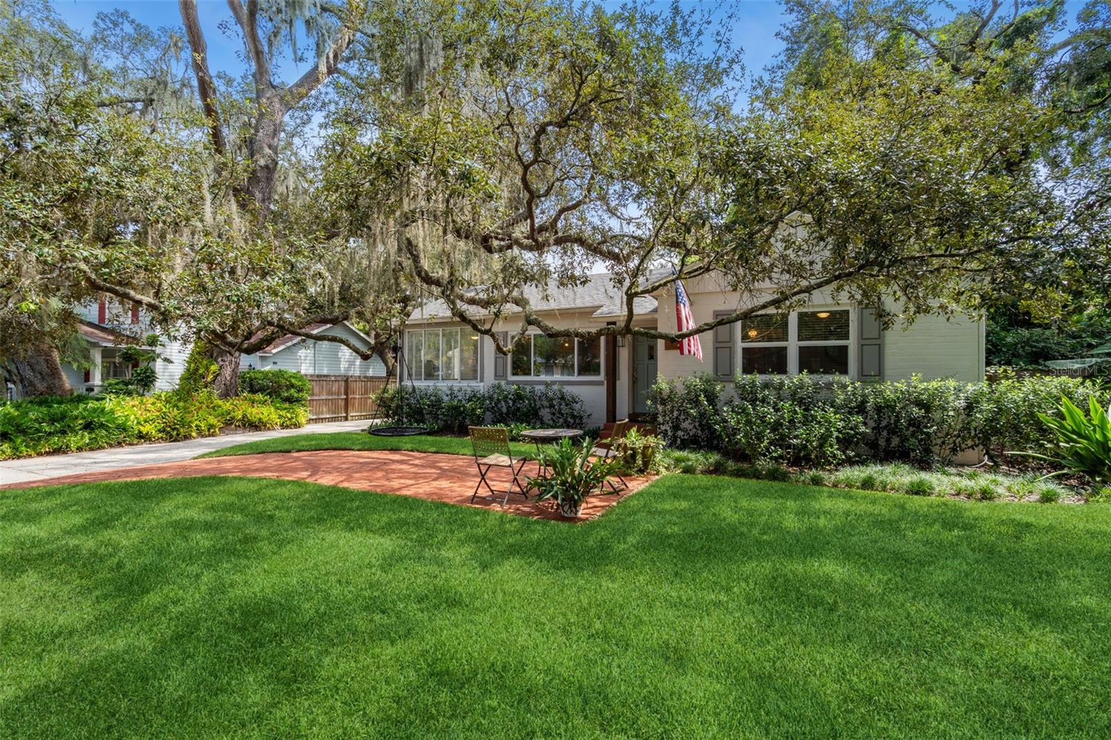 205 S LAWSONA BLVD