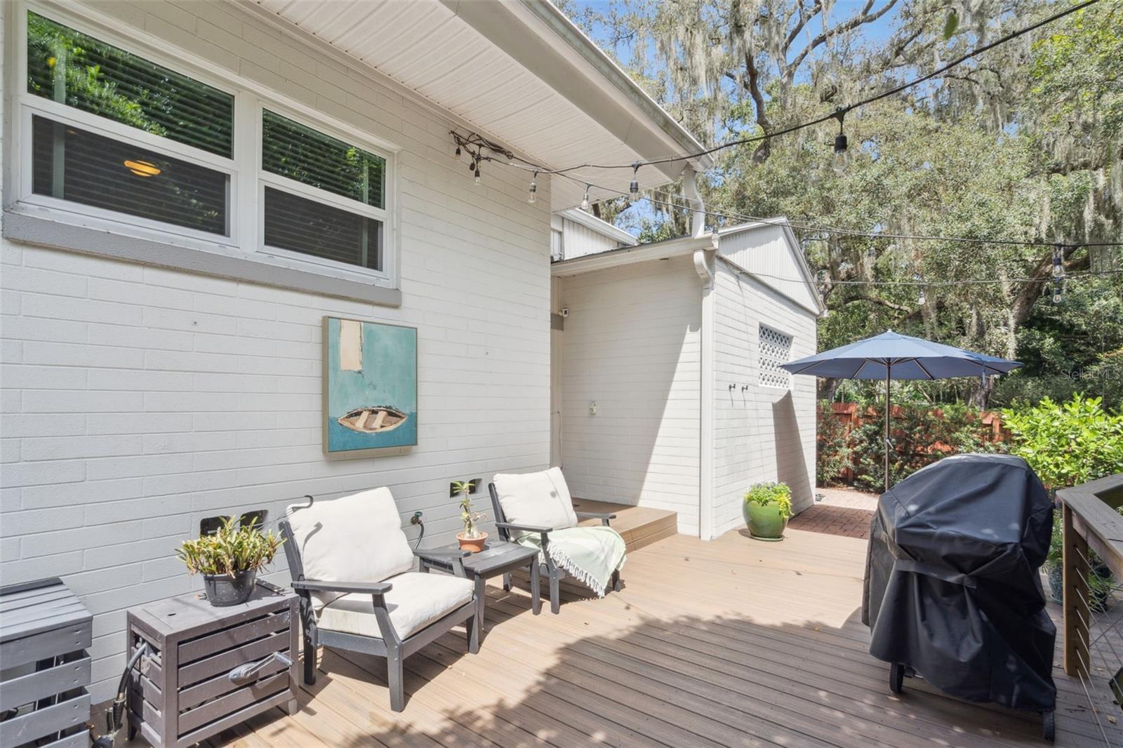 205 S LAWSONA BLVD