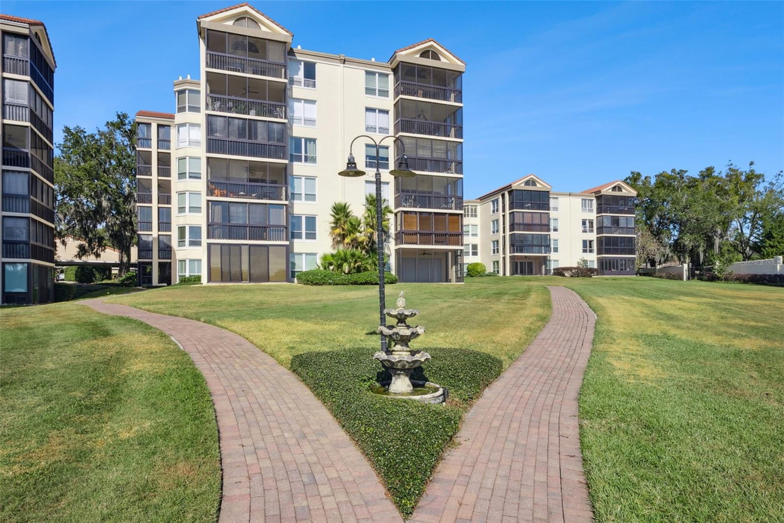 202 QUAYSIDE CIR #404