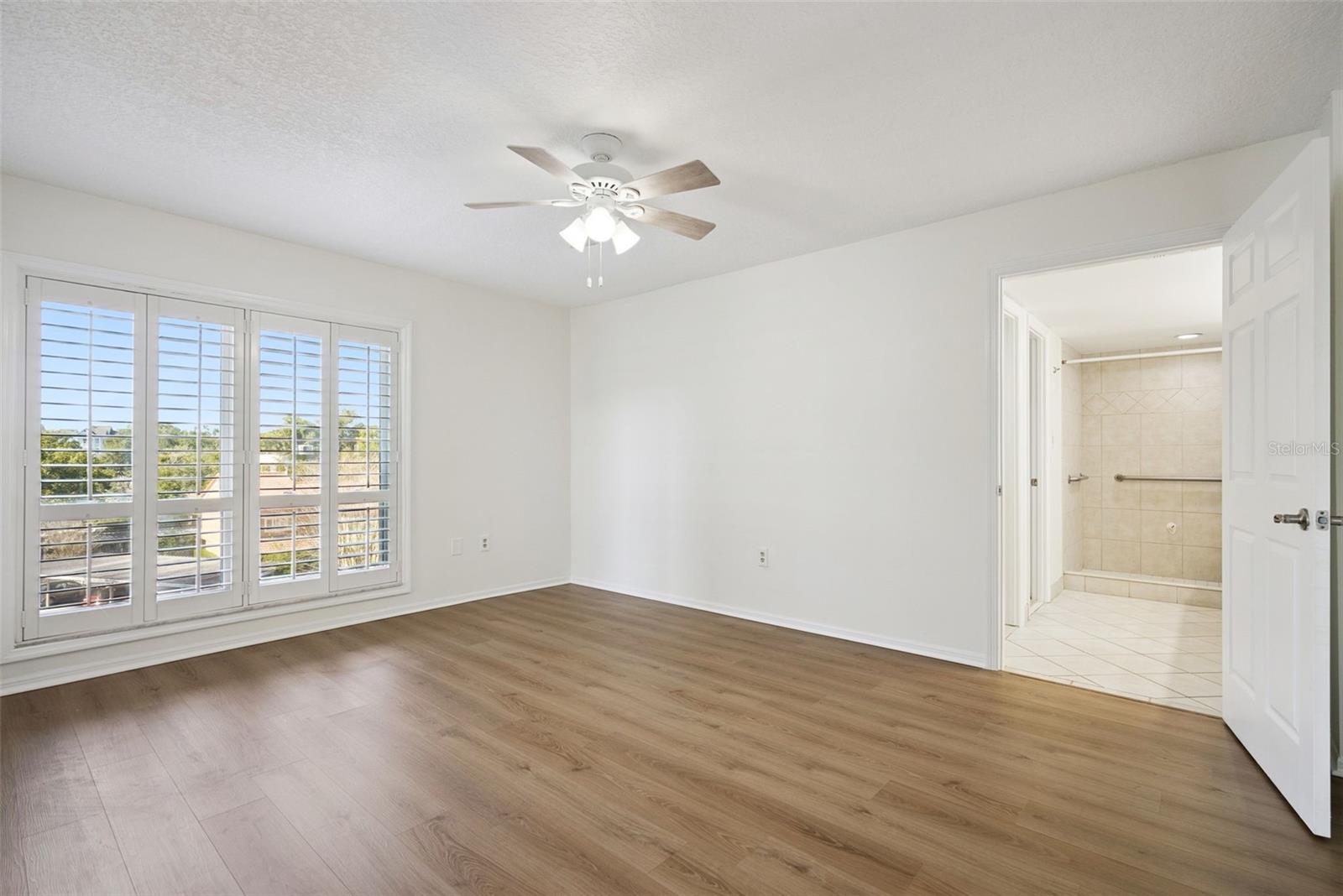 202 QUAYSIDE CIR #404