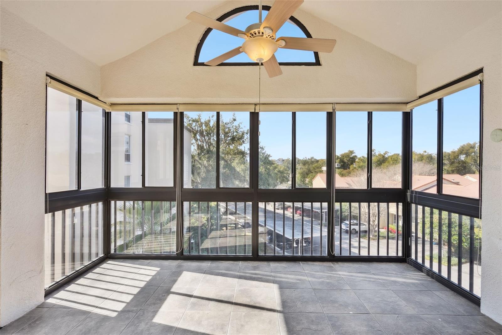 202 QUAYSIDE CIR #404