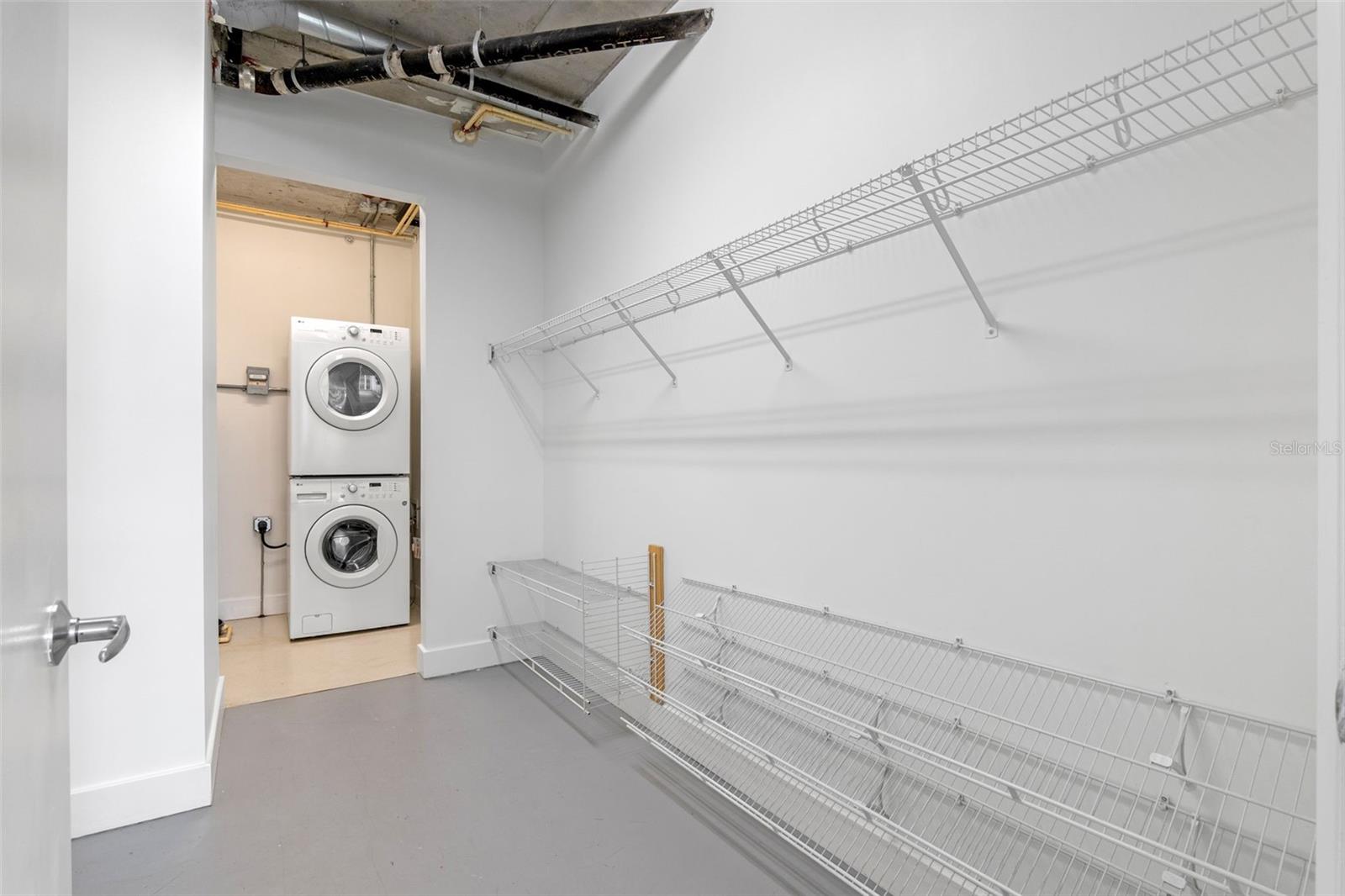 150 E ROBINSON ST #1023