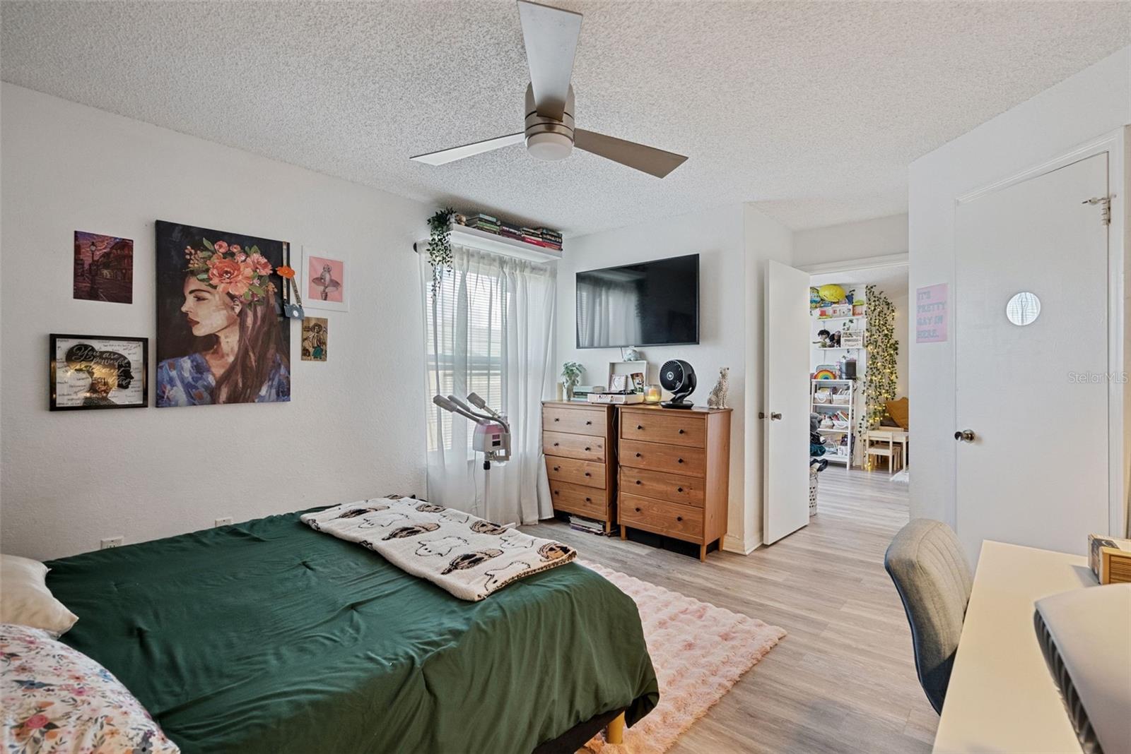 4642 COMMANDER DR #938