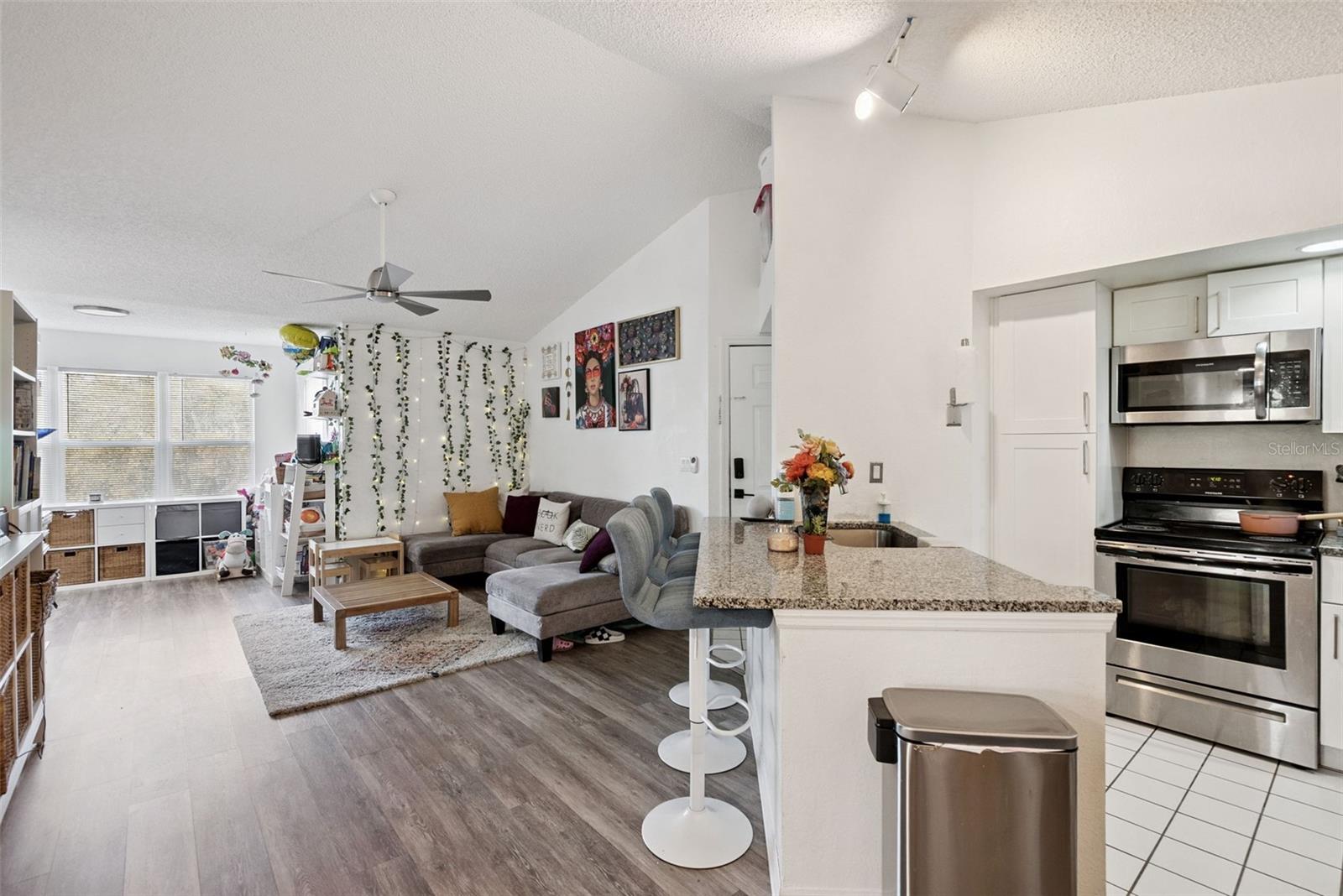 4642 COMMANDER DR #938