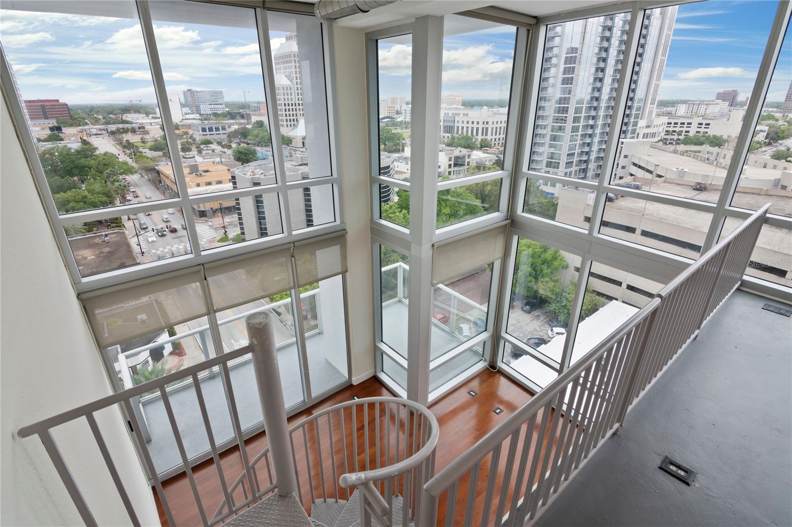 150 E ROBINSON ST #1026