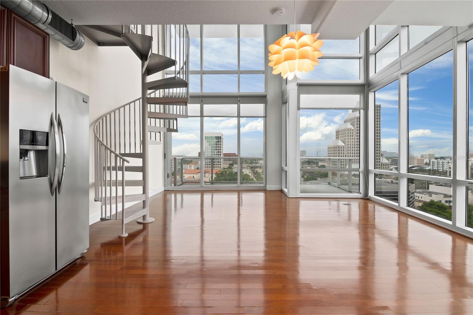 150 E ROBINSON ST #1026