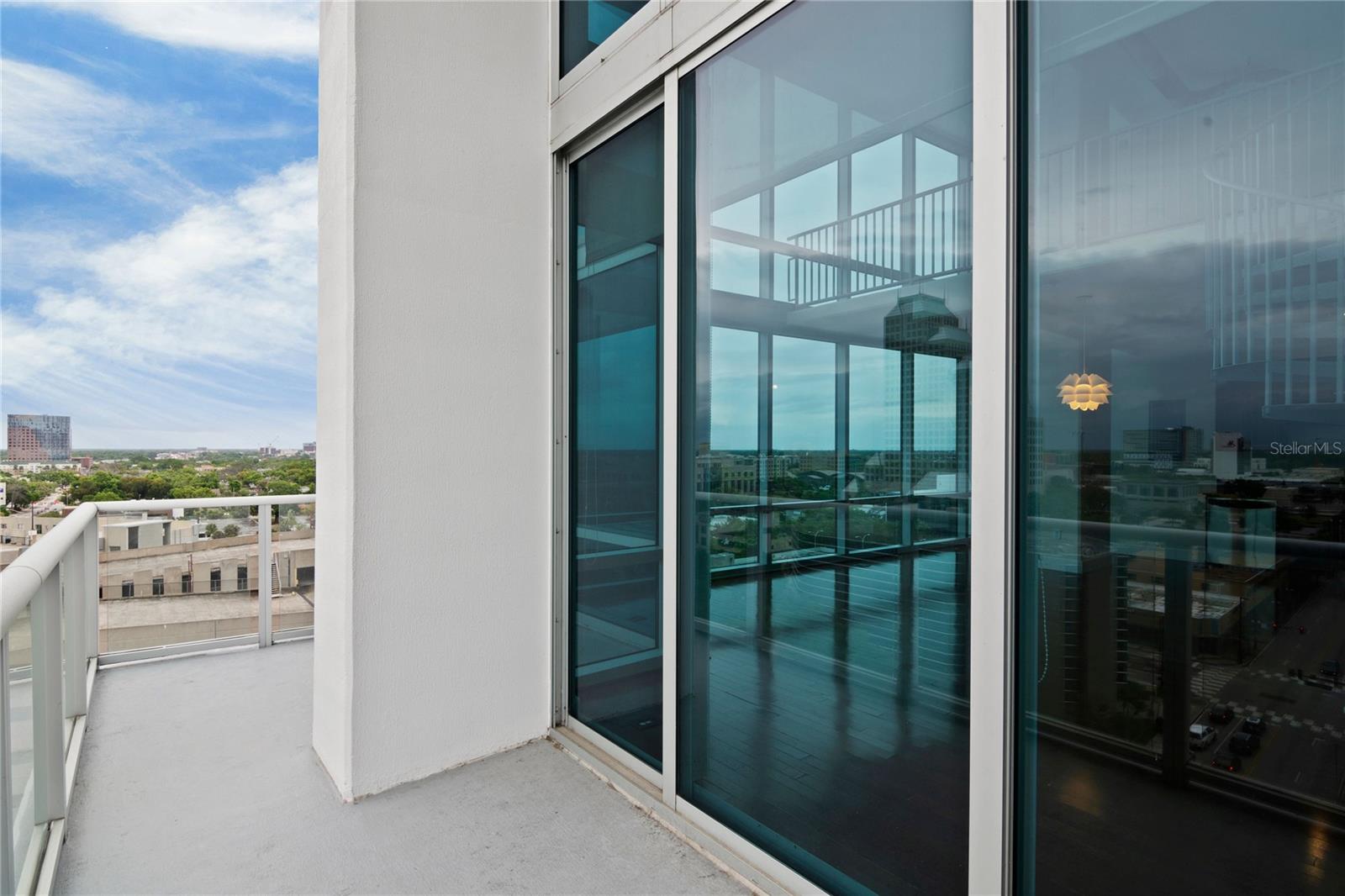 150 E ROBINSON ST #1026