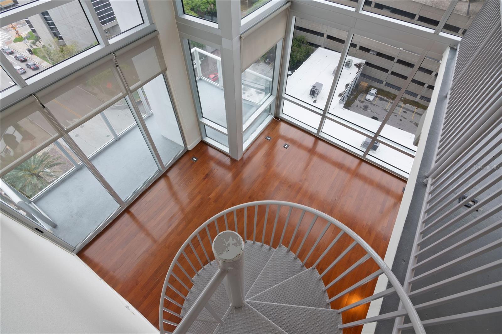 150 E ROBINSON ST #1026