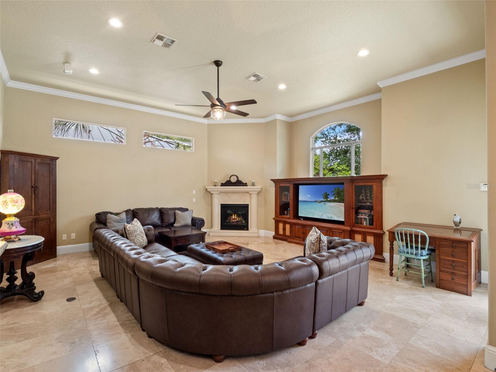 9223 HIDDEN BAY LN