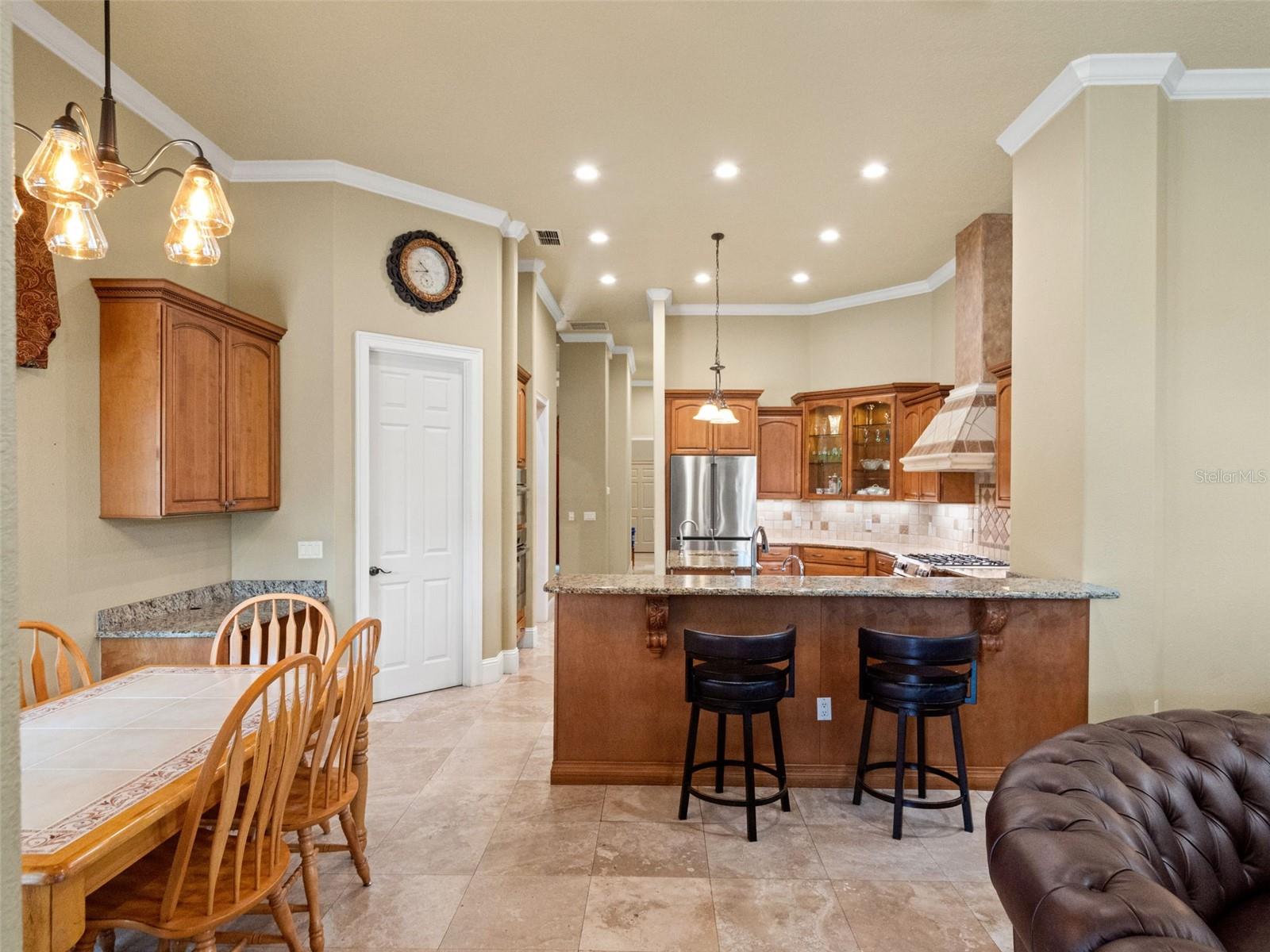 9223 HIDDEN BAY LN
