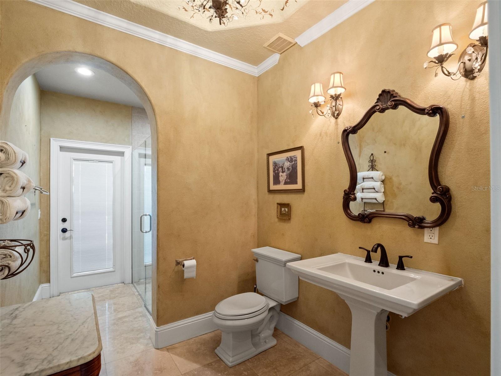 9223 HIDDEN BAY LN