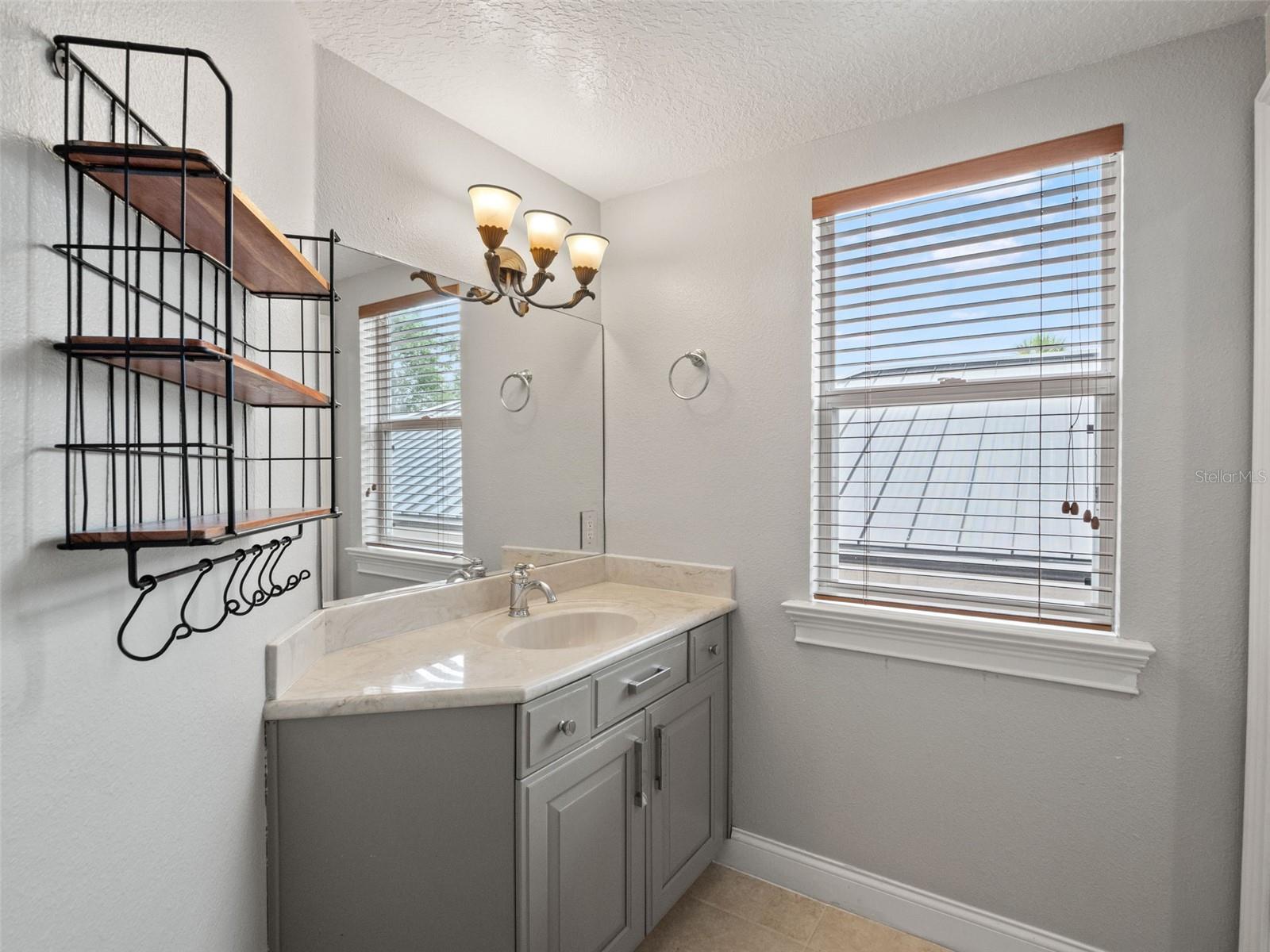 9223 HIDDEN BAY LN