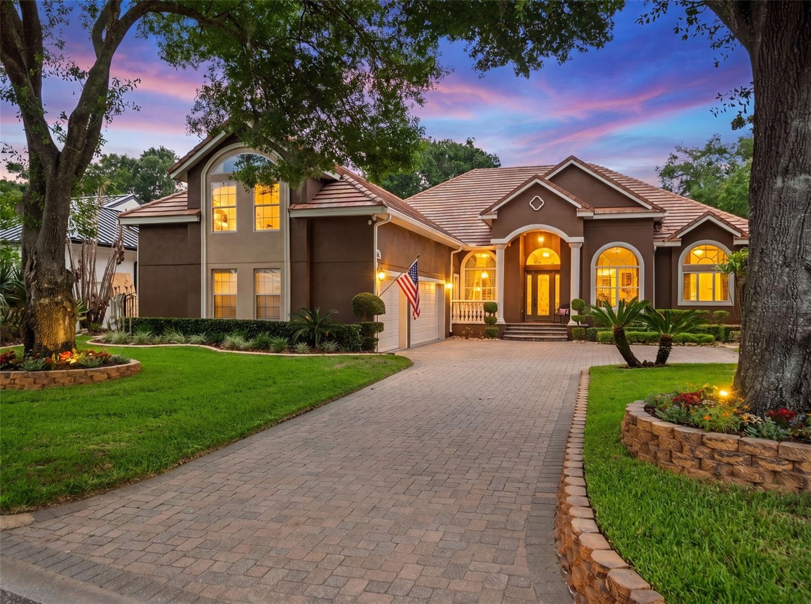 9223 HIDDEN BAY LN
