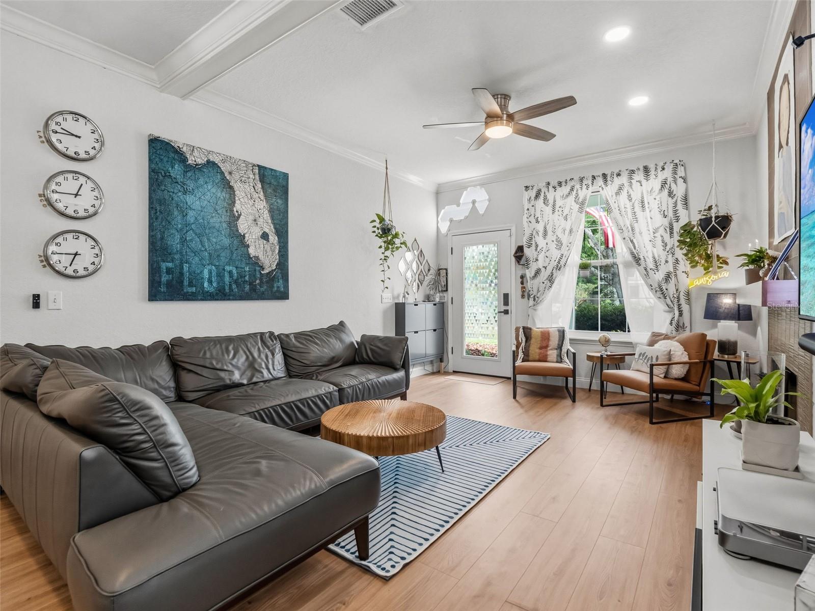 301 S LAWSONA BLVD