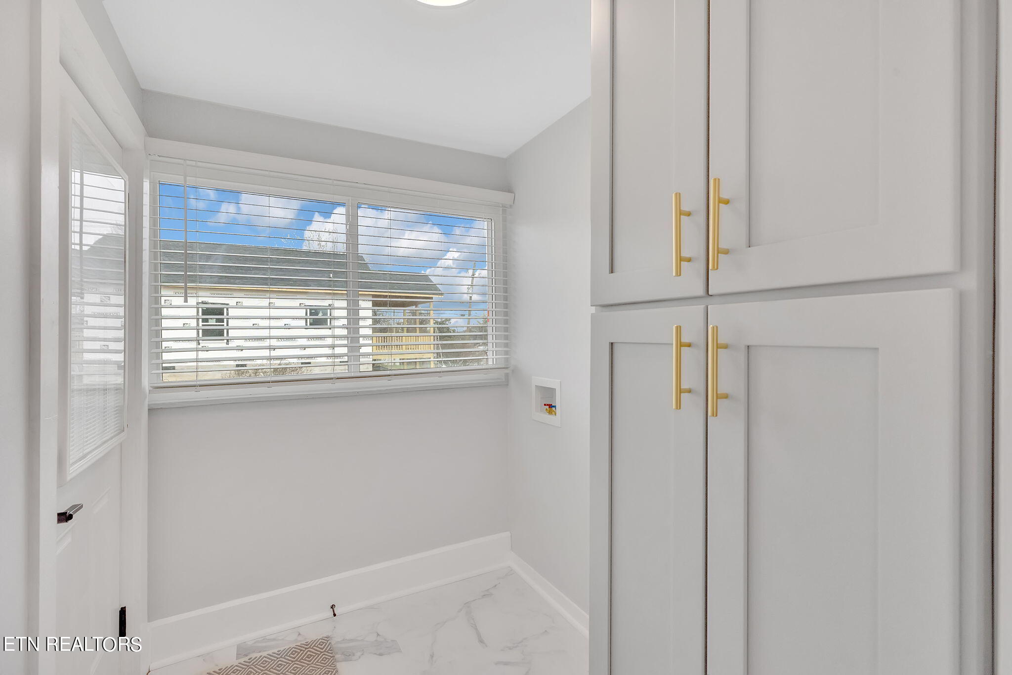 2536 Bernhurst Drive