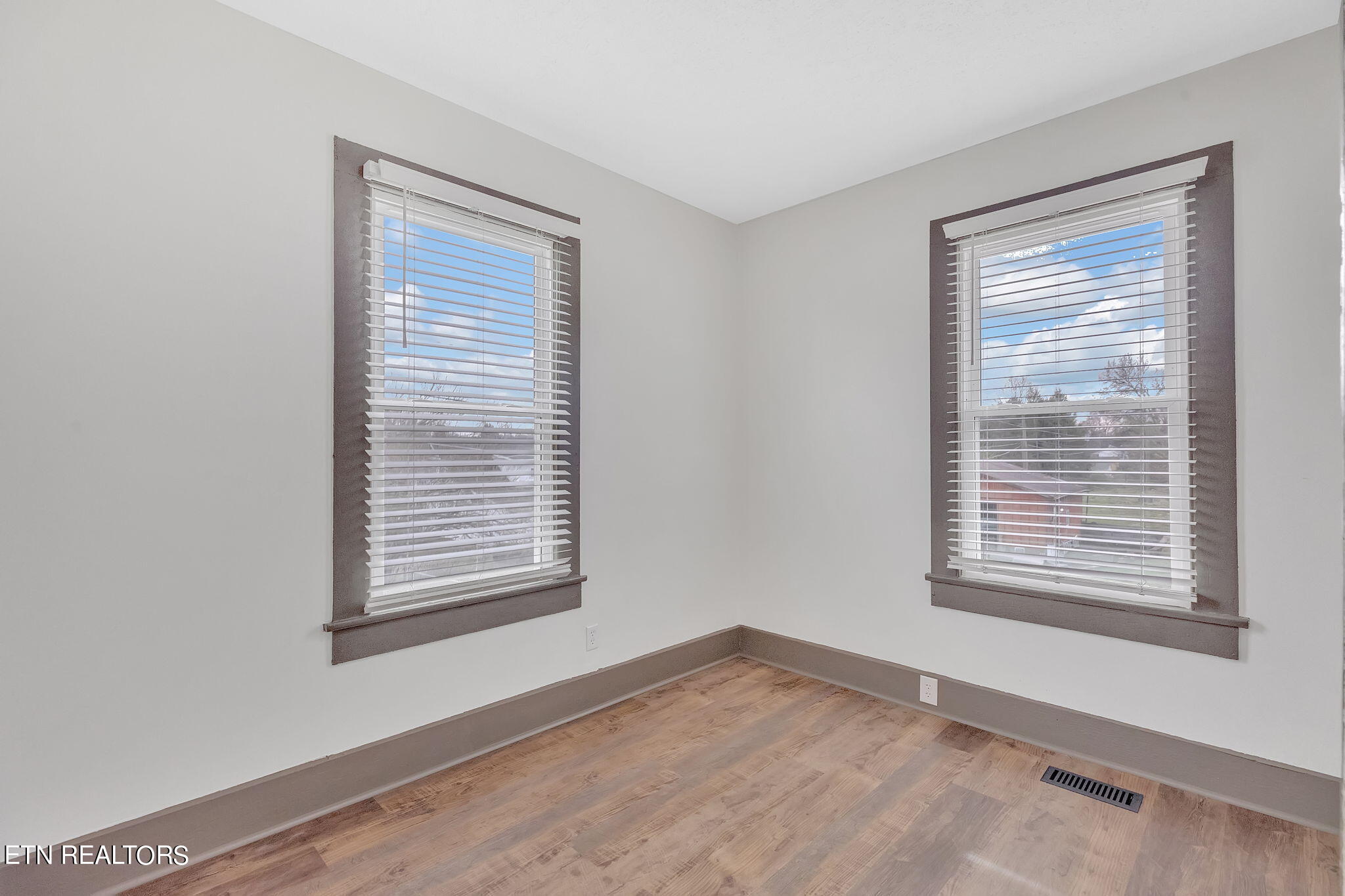 2536 Bernhurst Drive