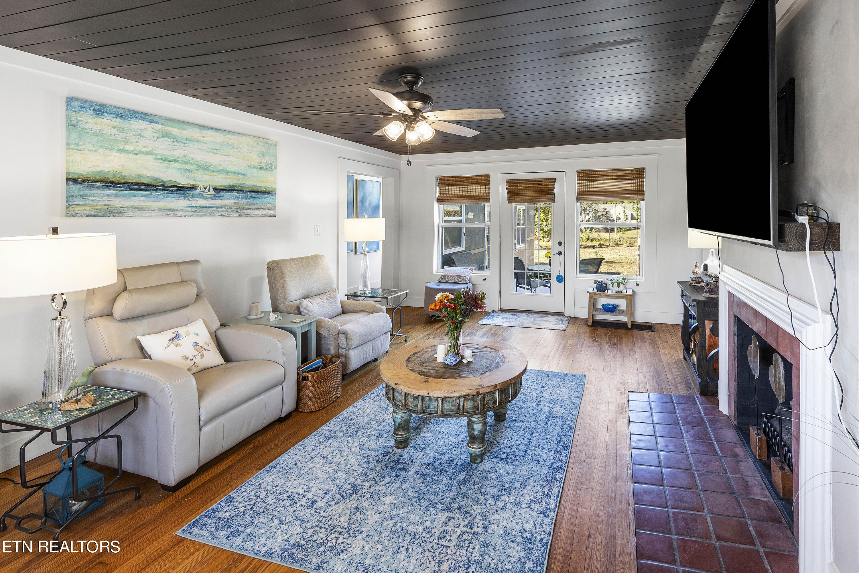 1307 Woodcrest Drive