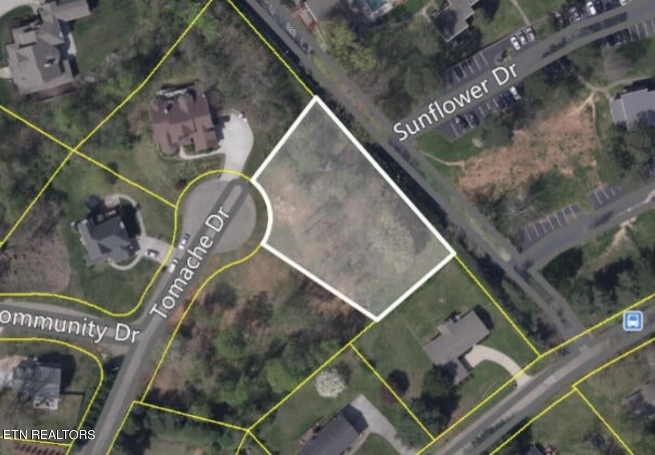 4704 NW Tomache Drive