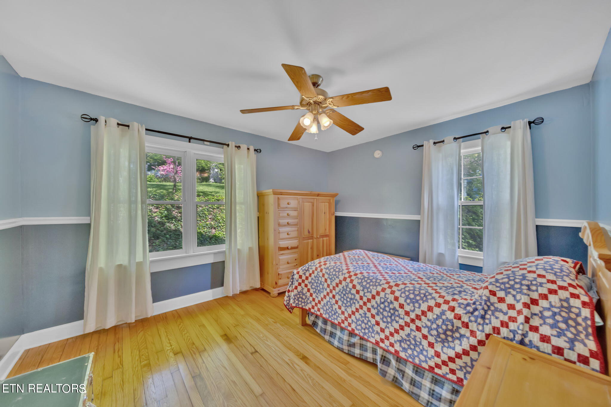 111 NW Greenbrier Drive