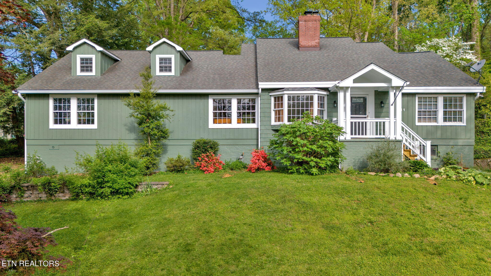 111 NW Greenbrier Drive