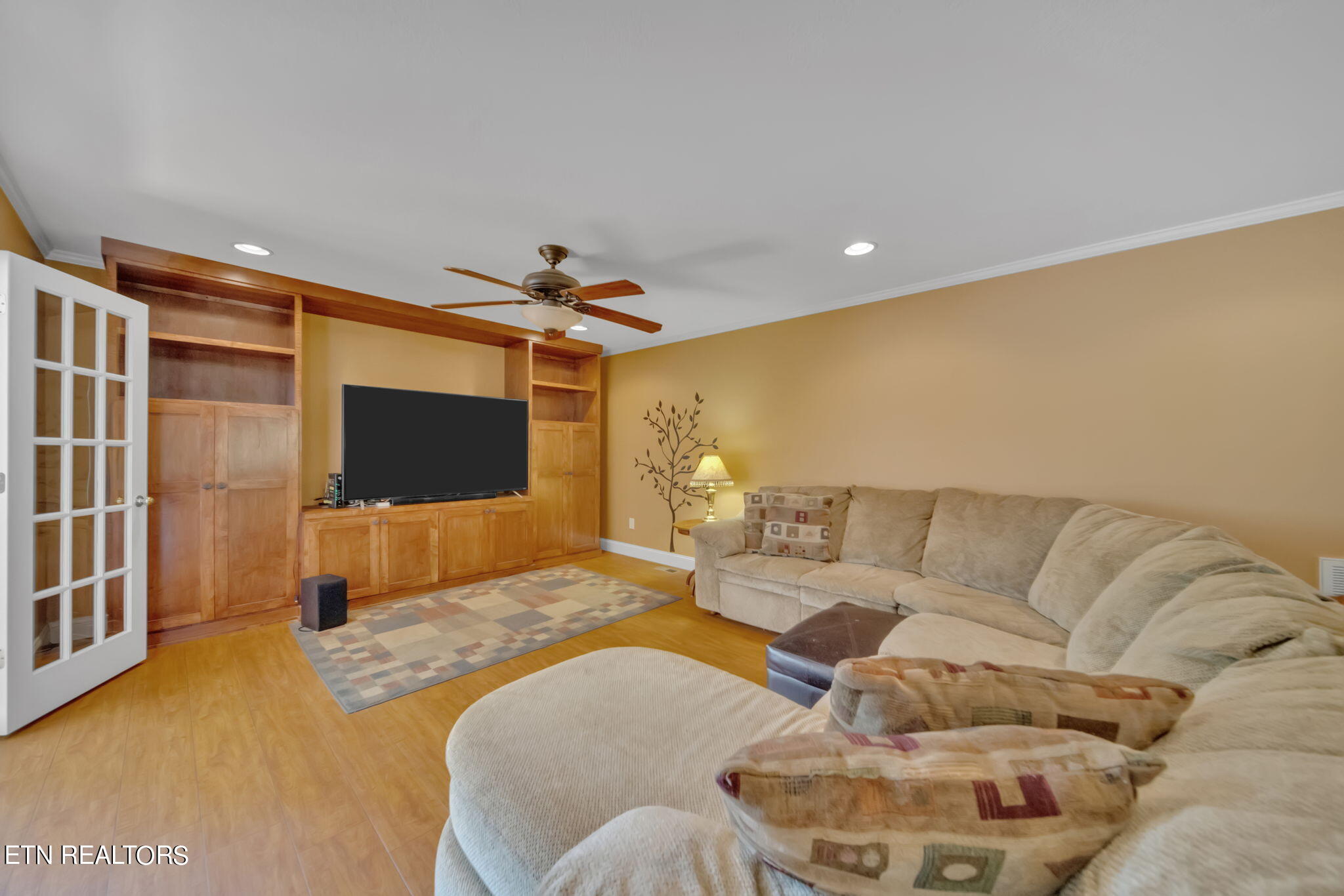 111 NW Greenbrier Drive