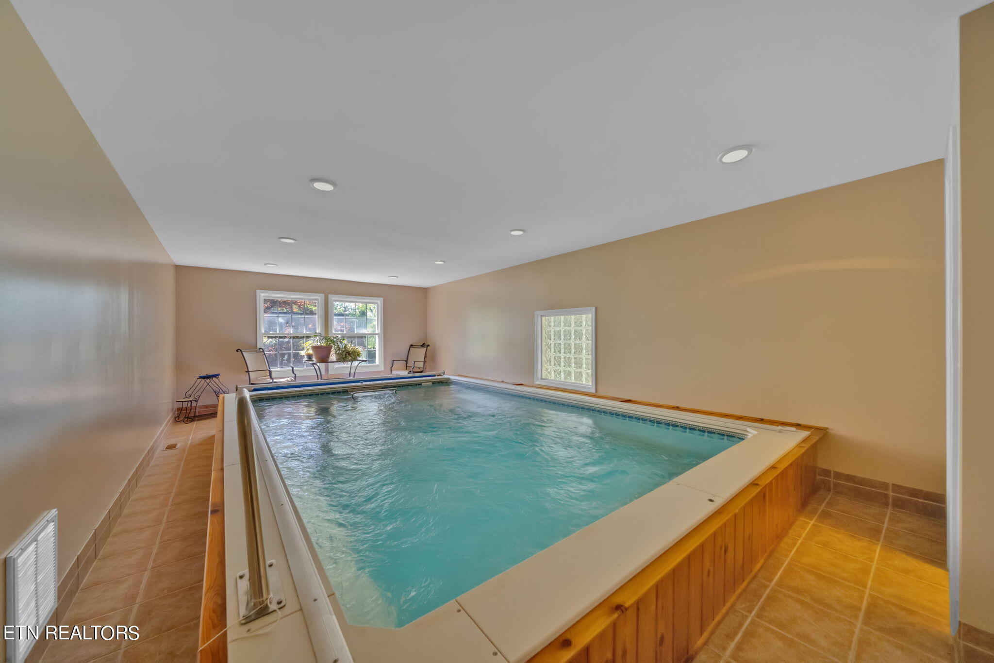 111 NW Greenbrier Drive