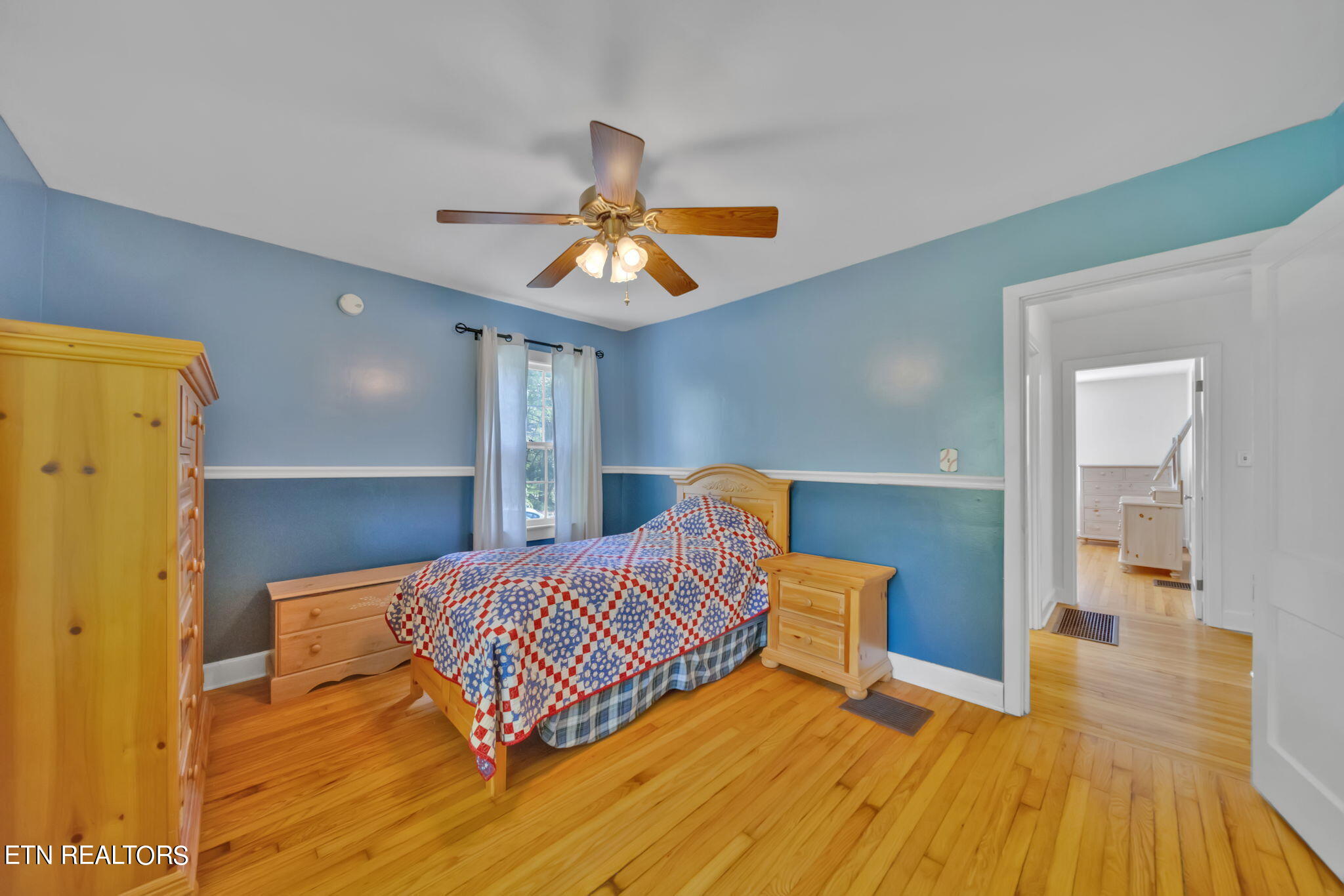 111 NW Greenbrier Drive