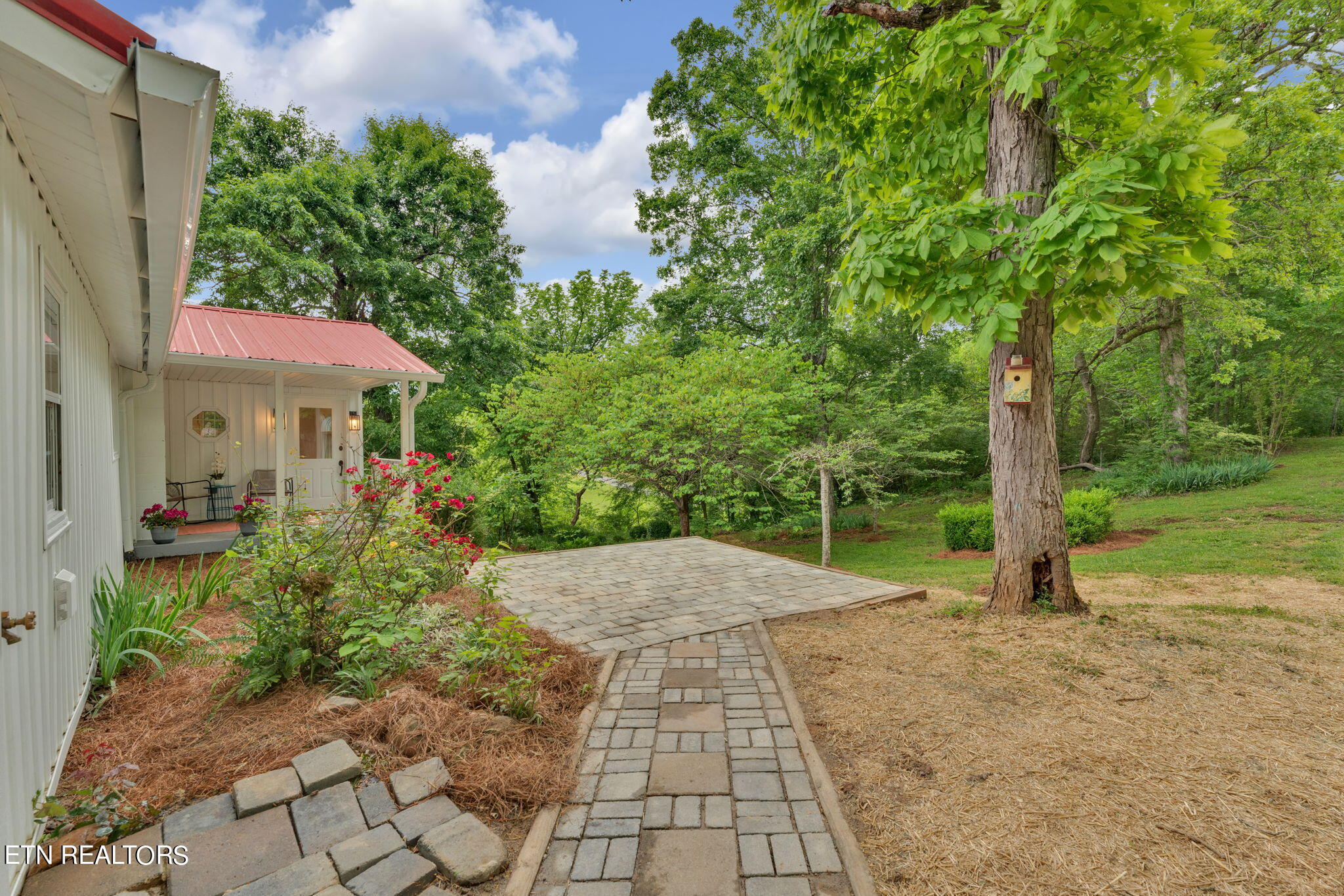 740 Finn Long Rd