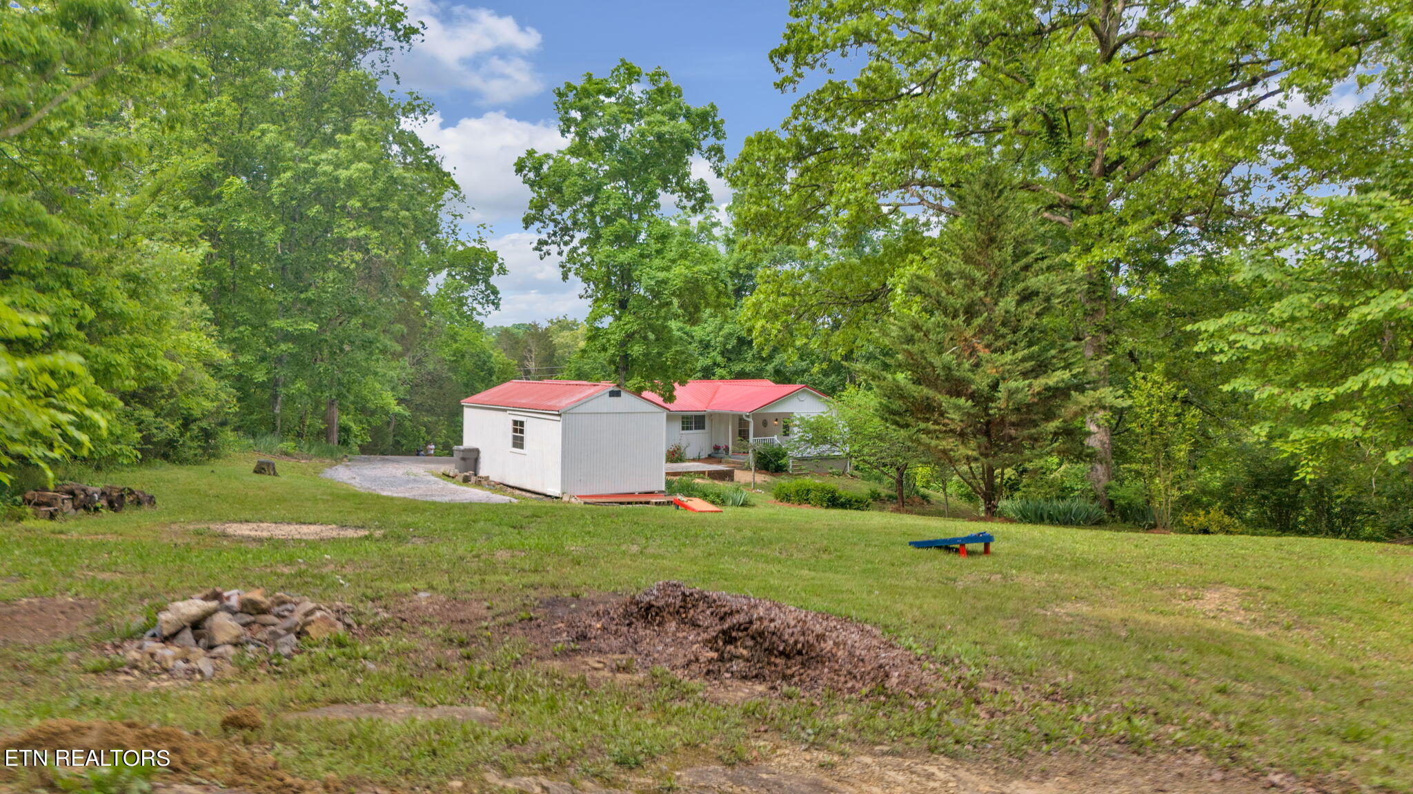 740 Finn Long Rd