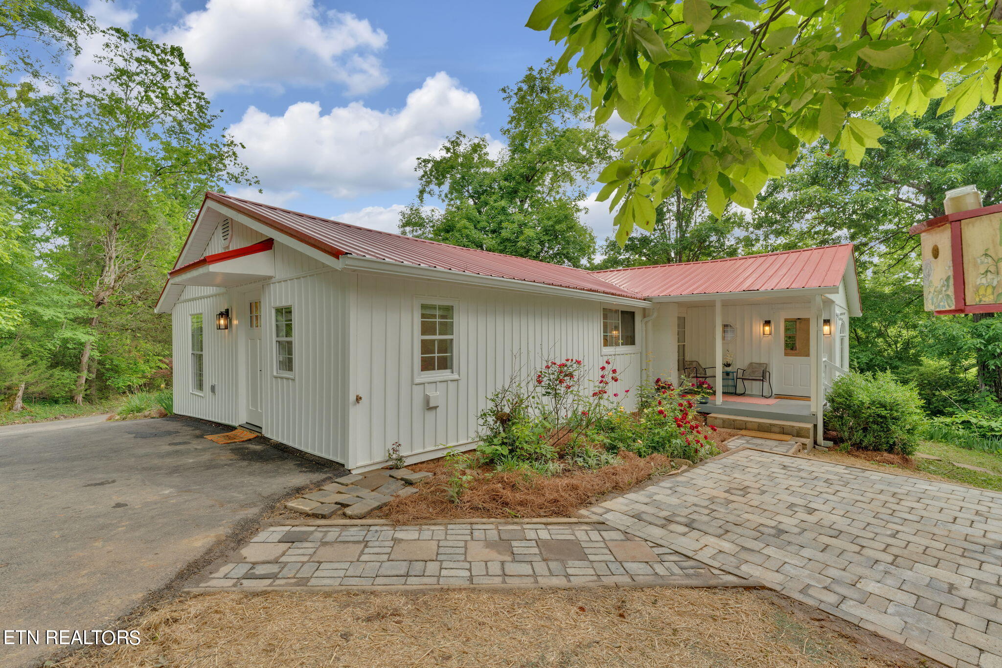 740 Finn Long Rd