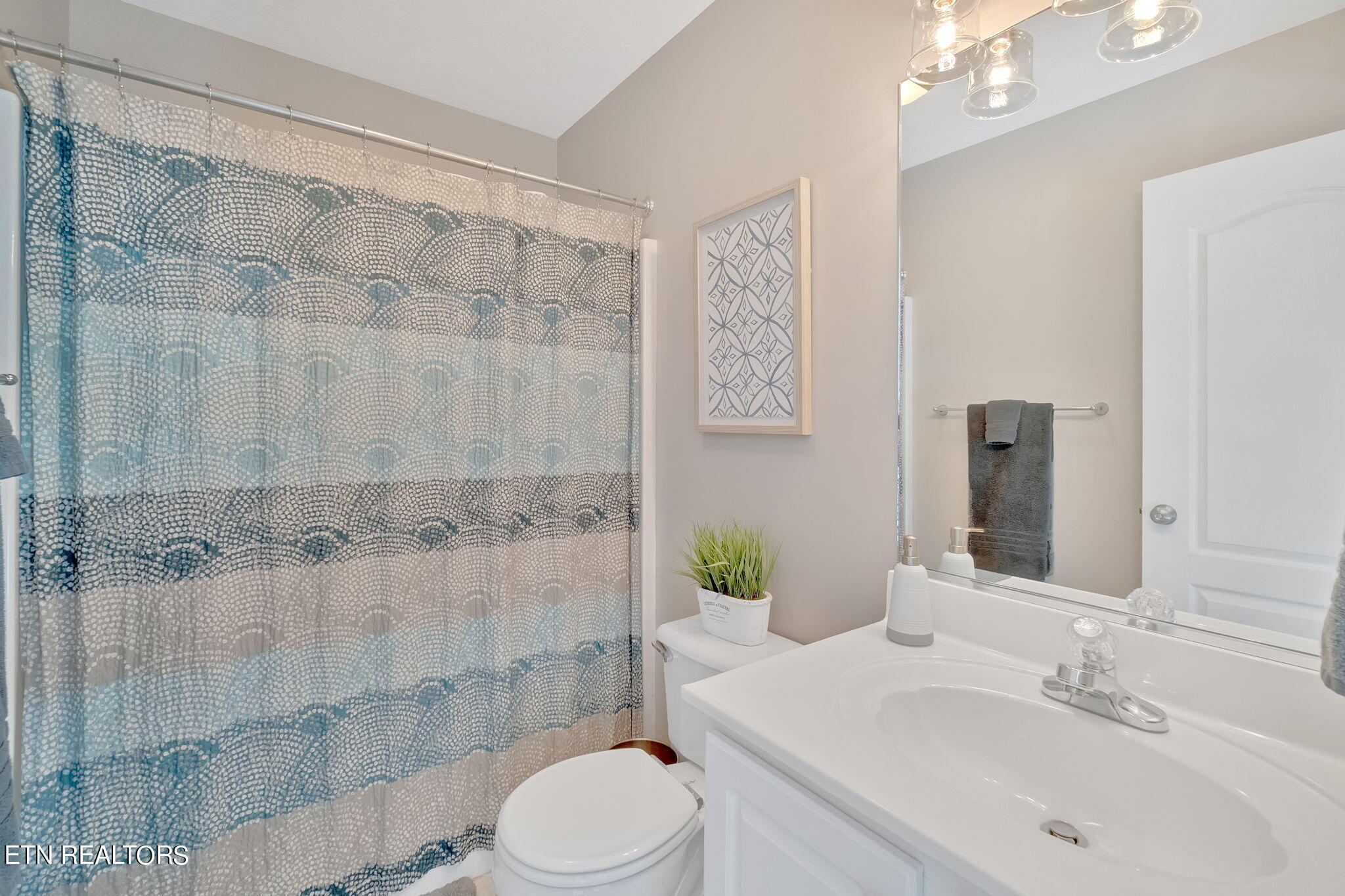 1923 Saint Gregorys Court