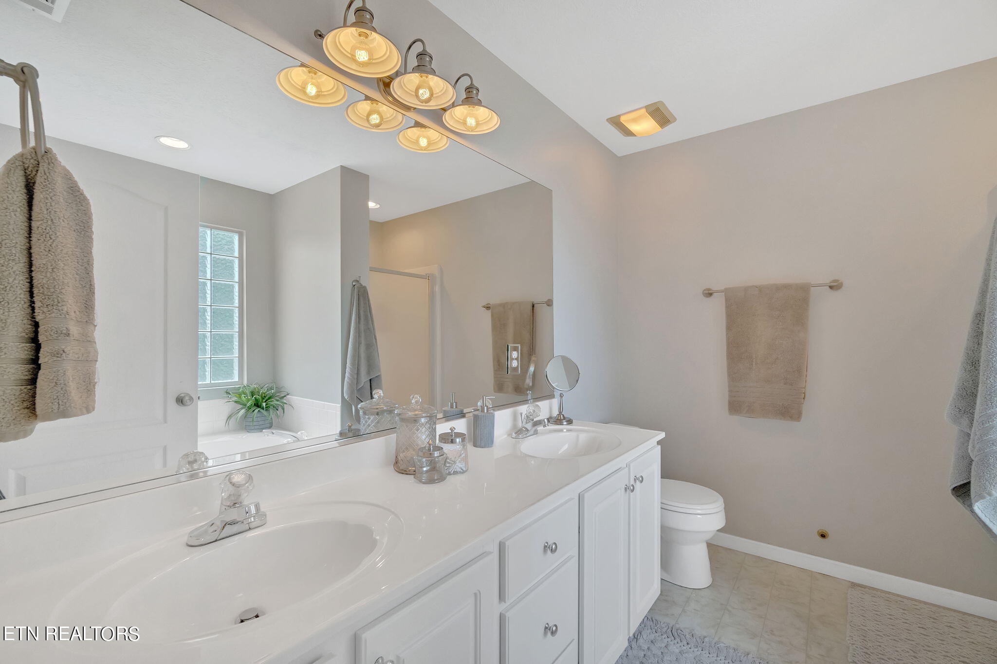 1923 Saint Gregorys Court