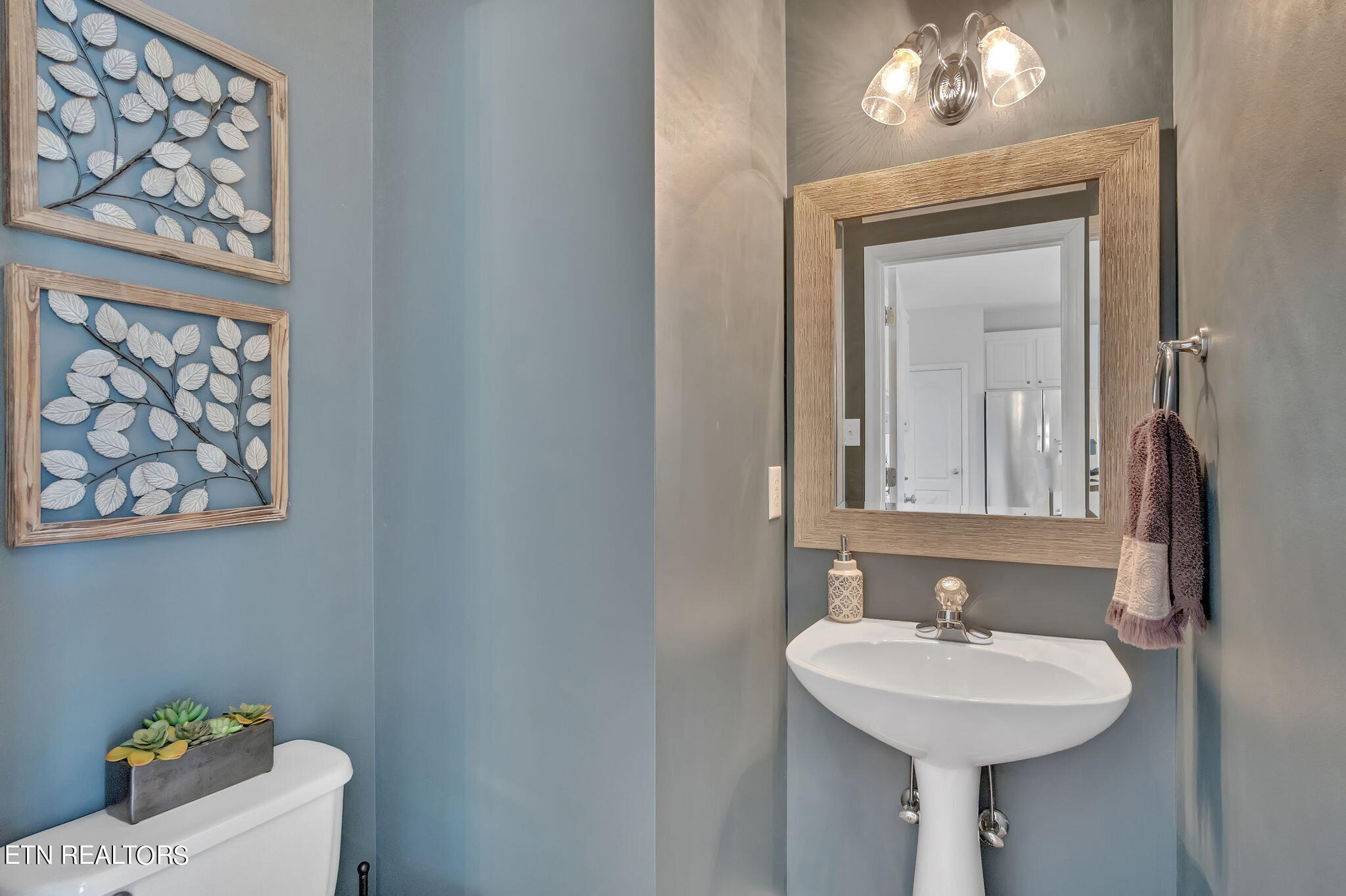 1923 Saint Gregorys Court