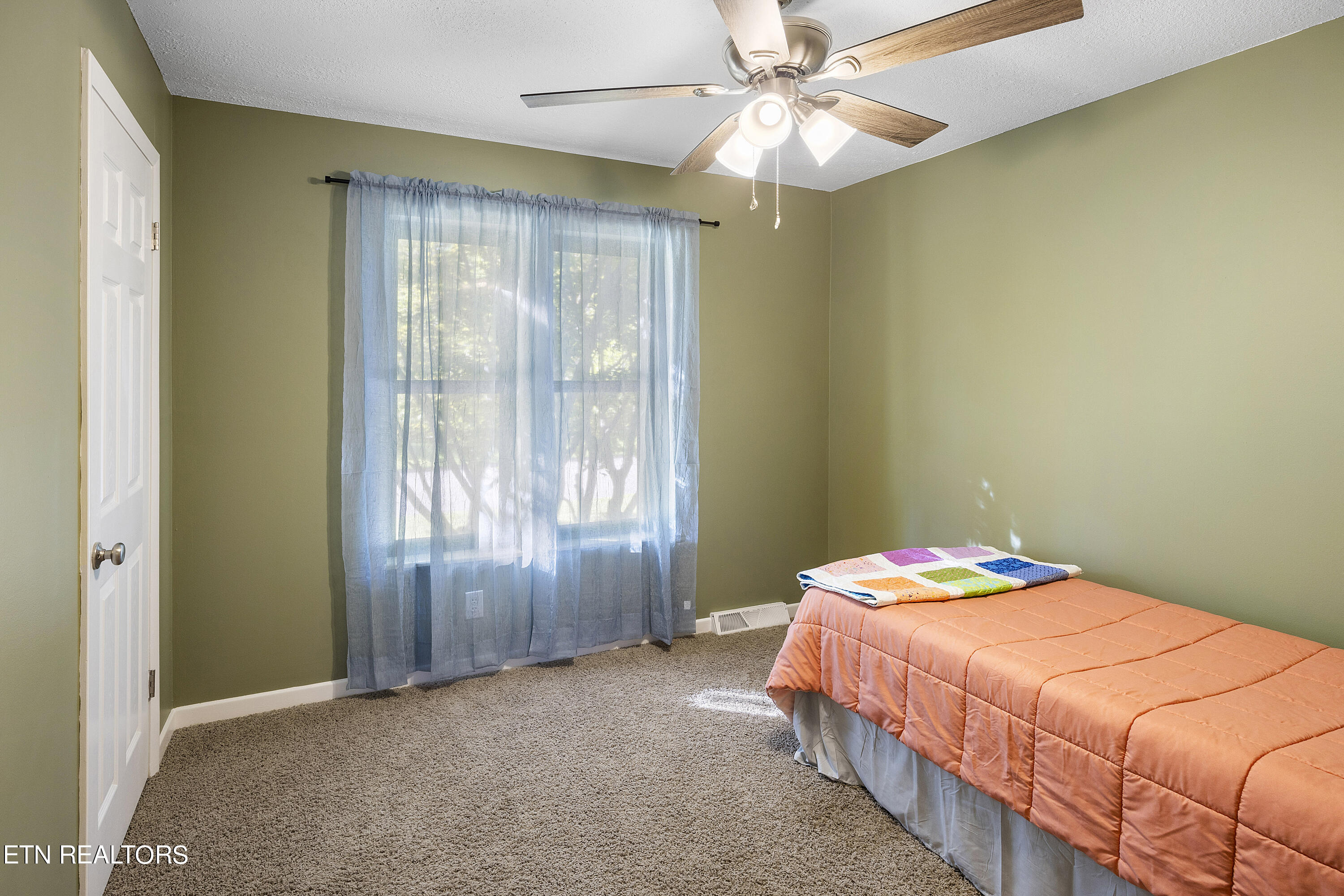 11546 Midhurst Drive