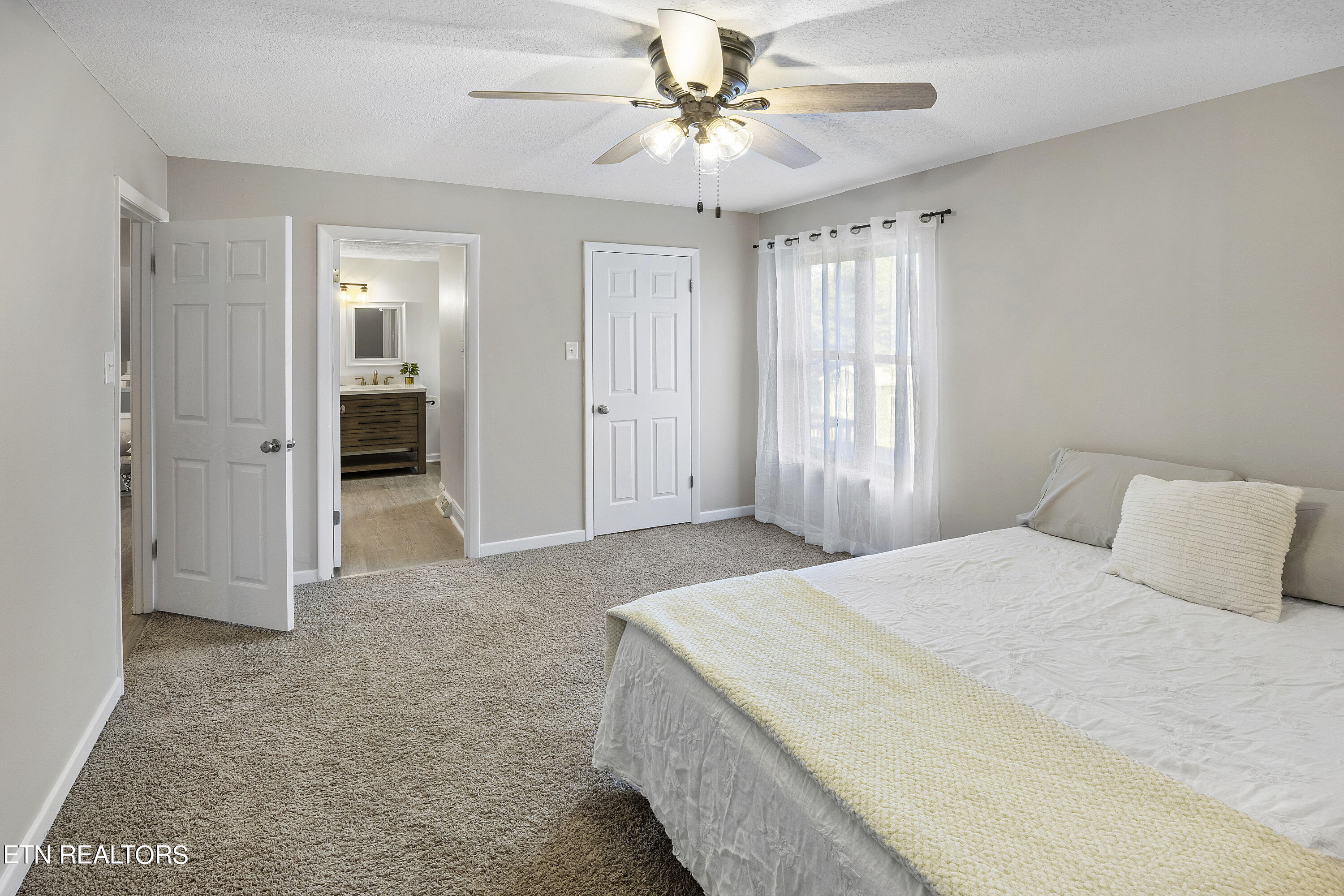 11546 Midhurst Drive