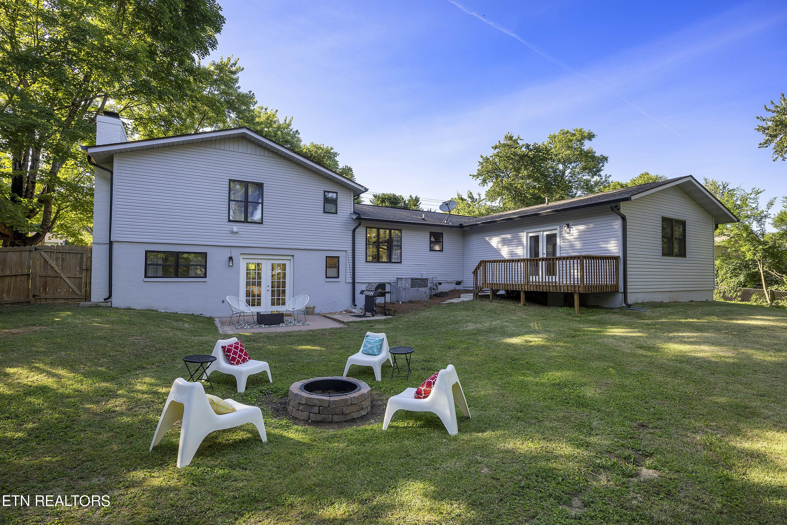 11546 Midhurst Drive