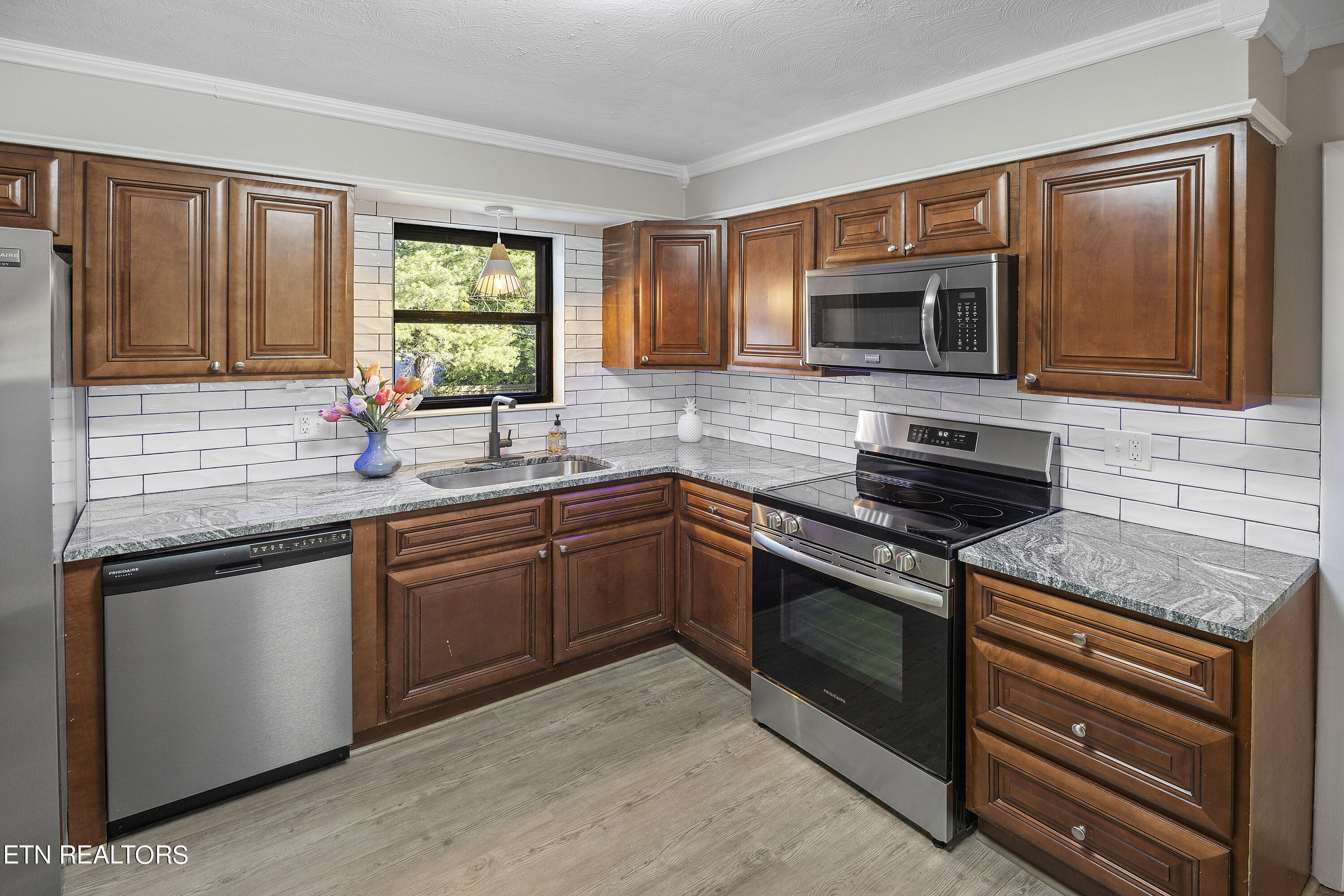 11546 Midhurst Drive