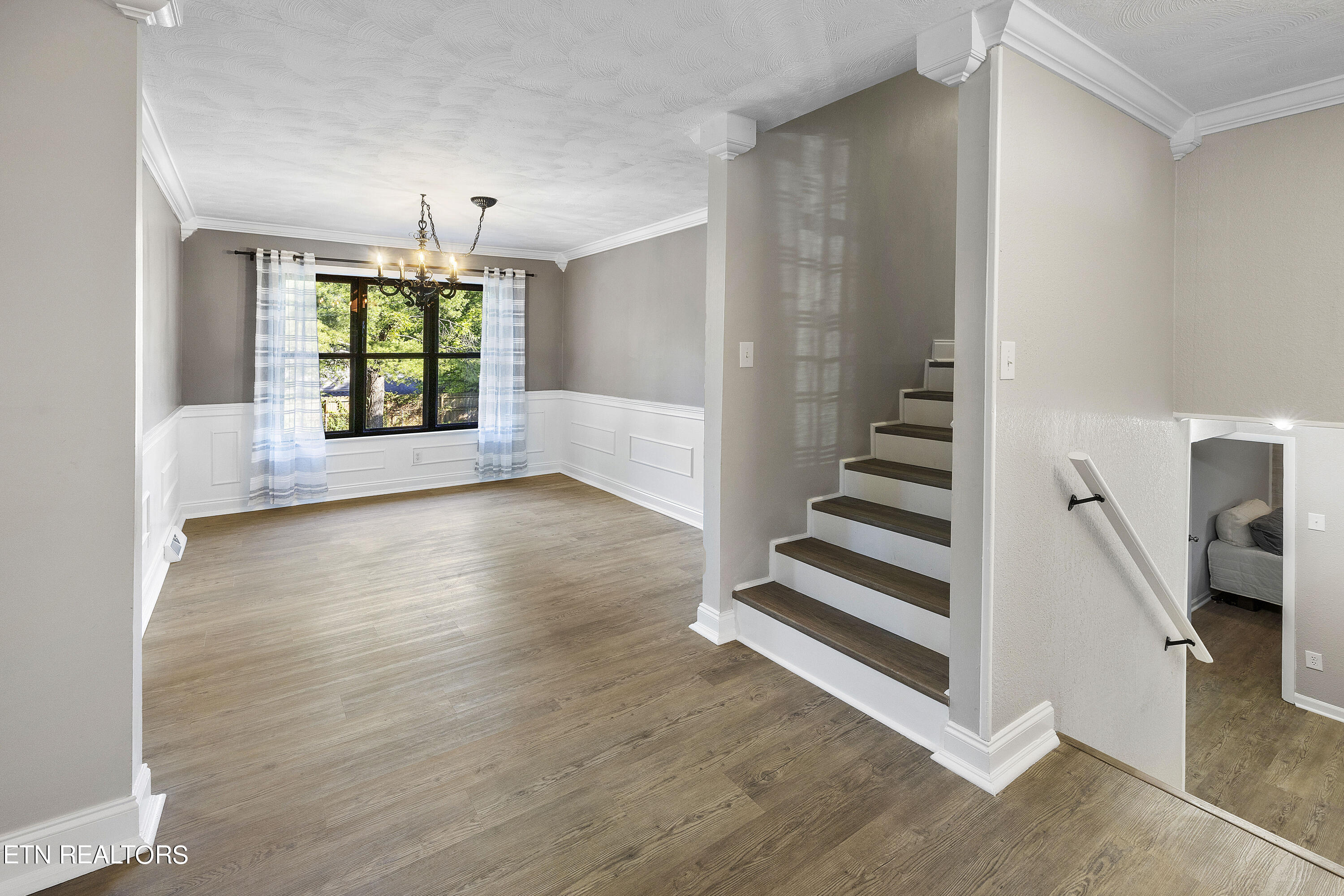 11546 Midhurst Drive