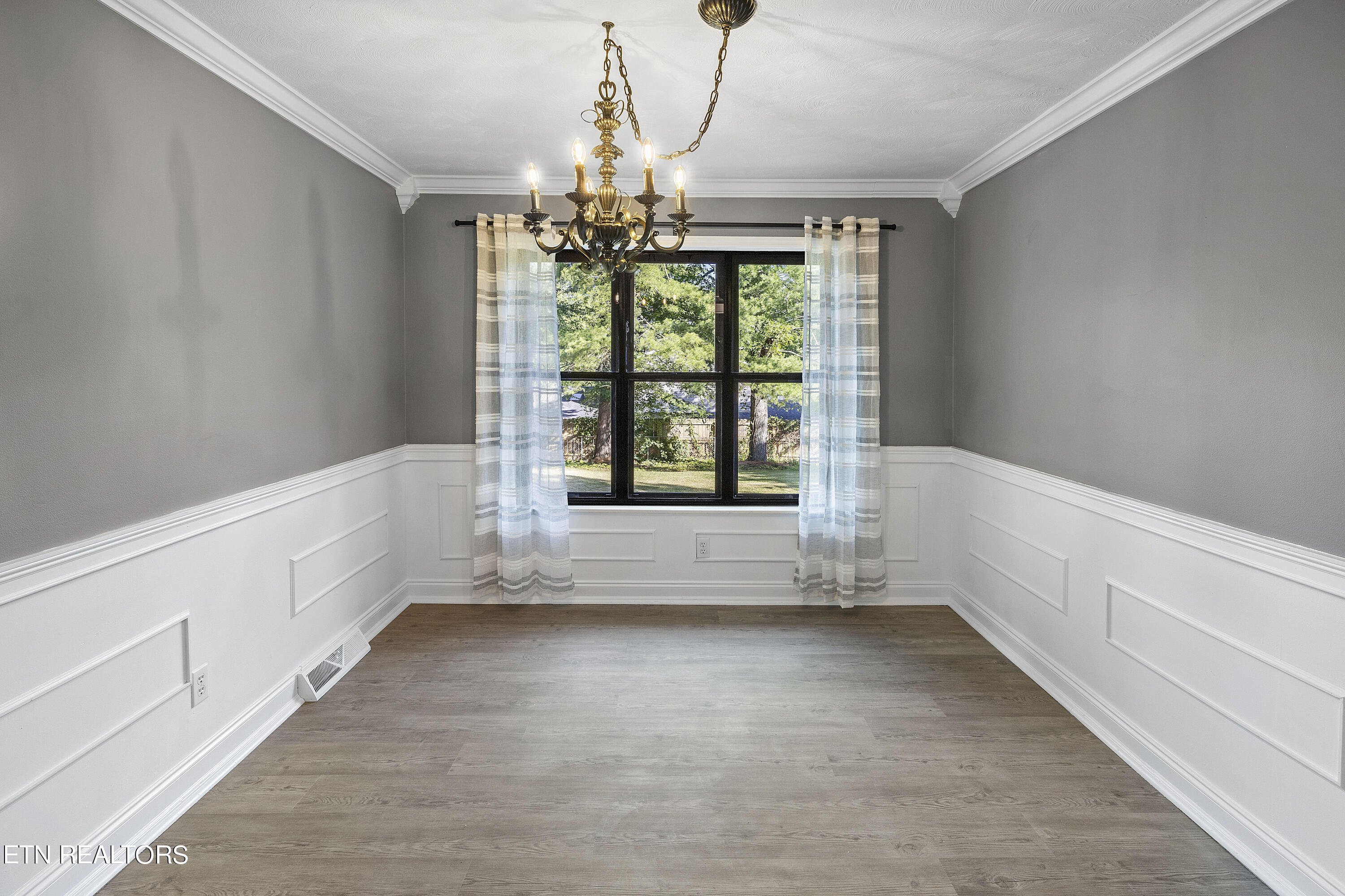 11546 Midhurst Drive