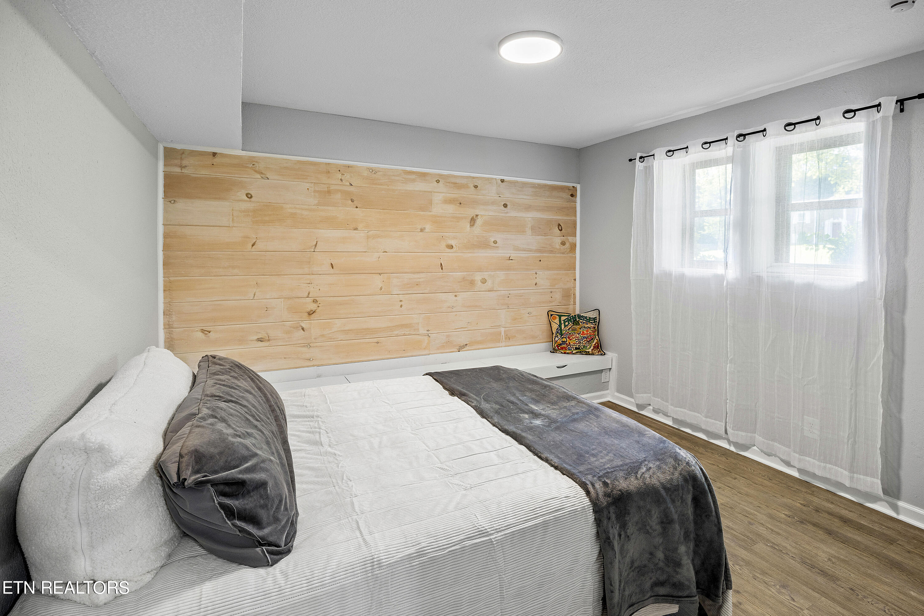 11546 Midhurst Drive