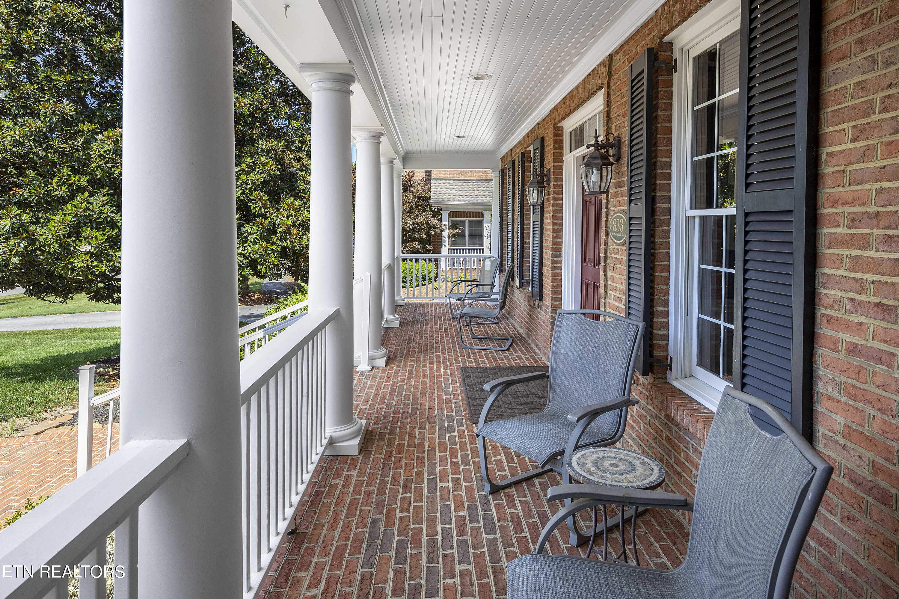 833 Weatherly Hills Blvd