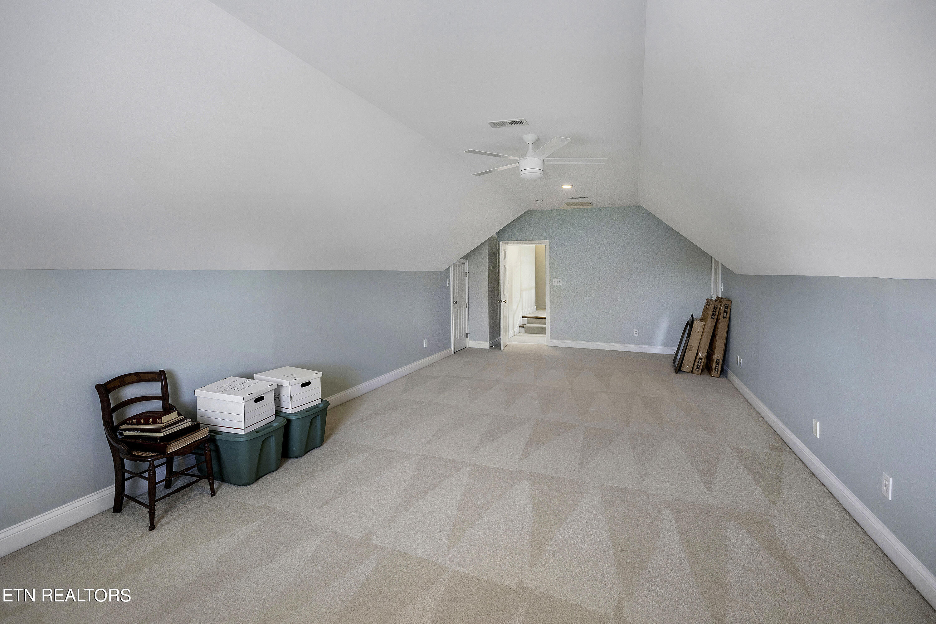 833 Weatherly Hills Blvd