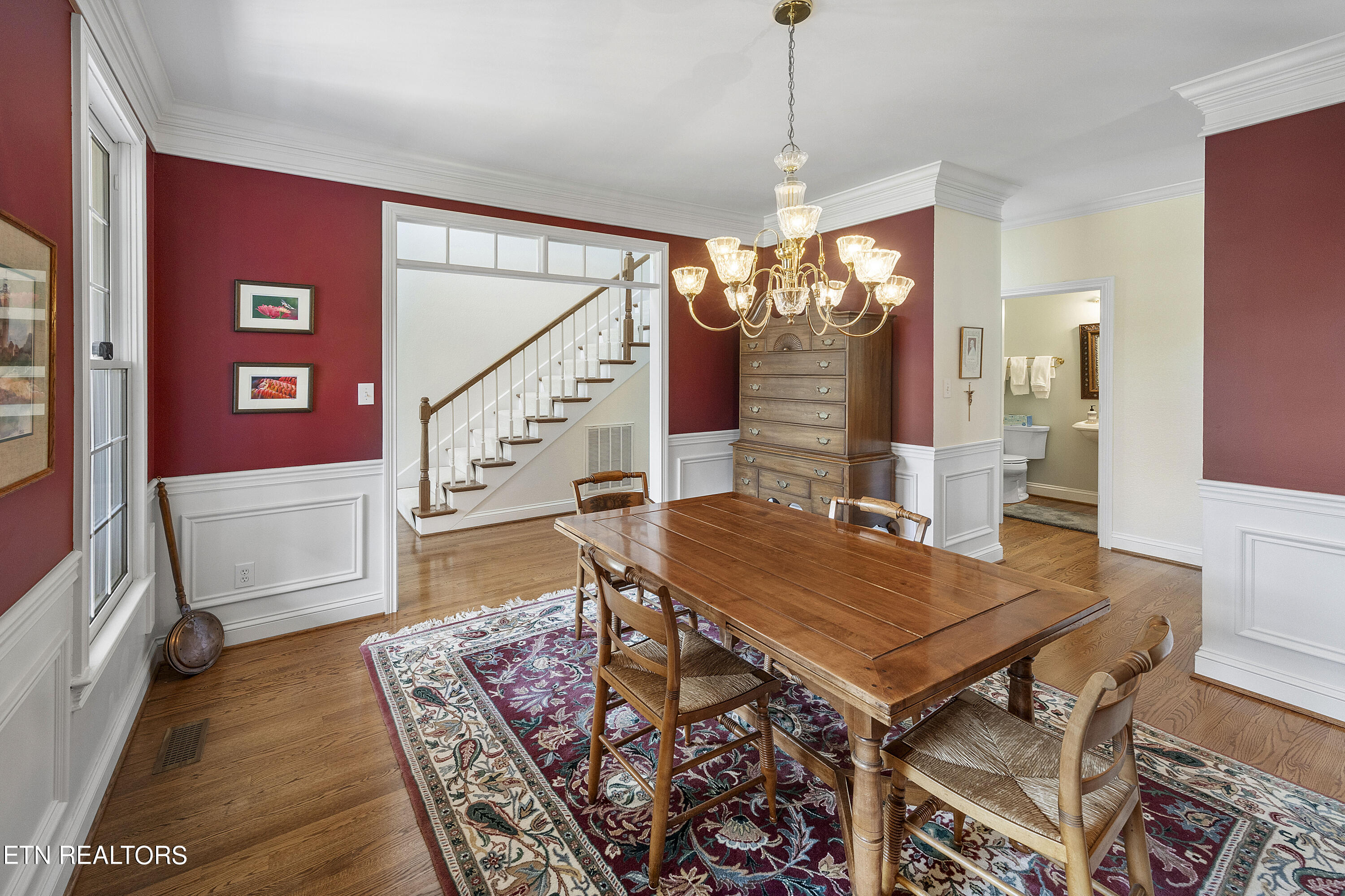 833 Weatherly Hills Blvd