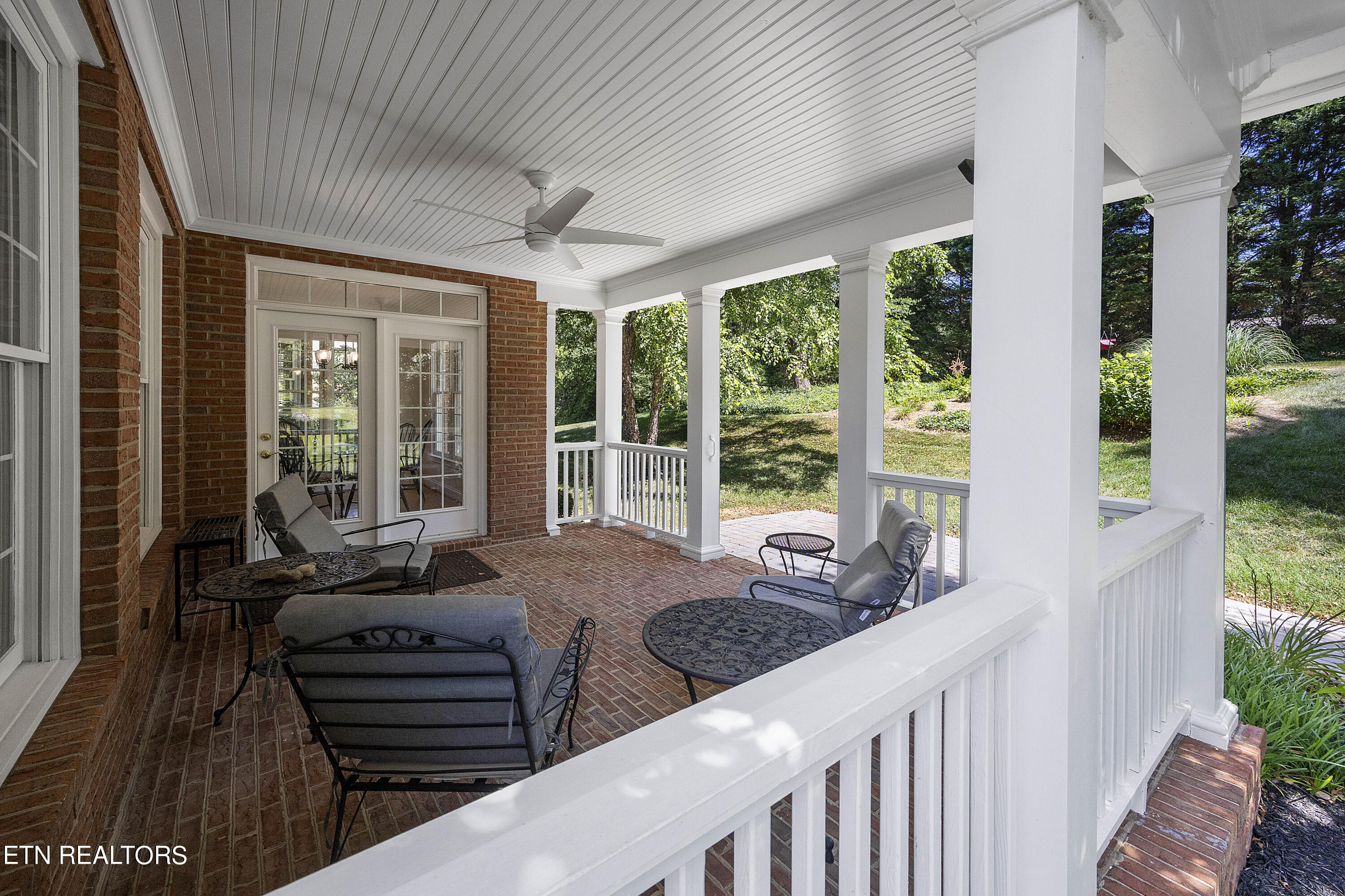 833 Weatherly Hills Blvd