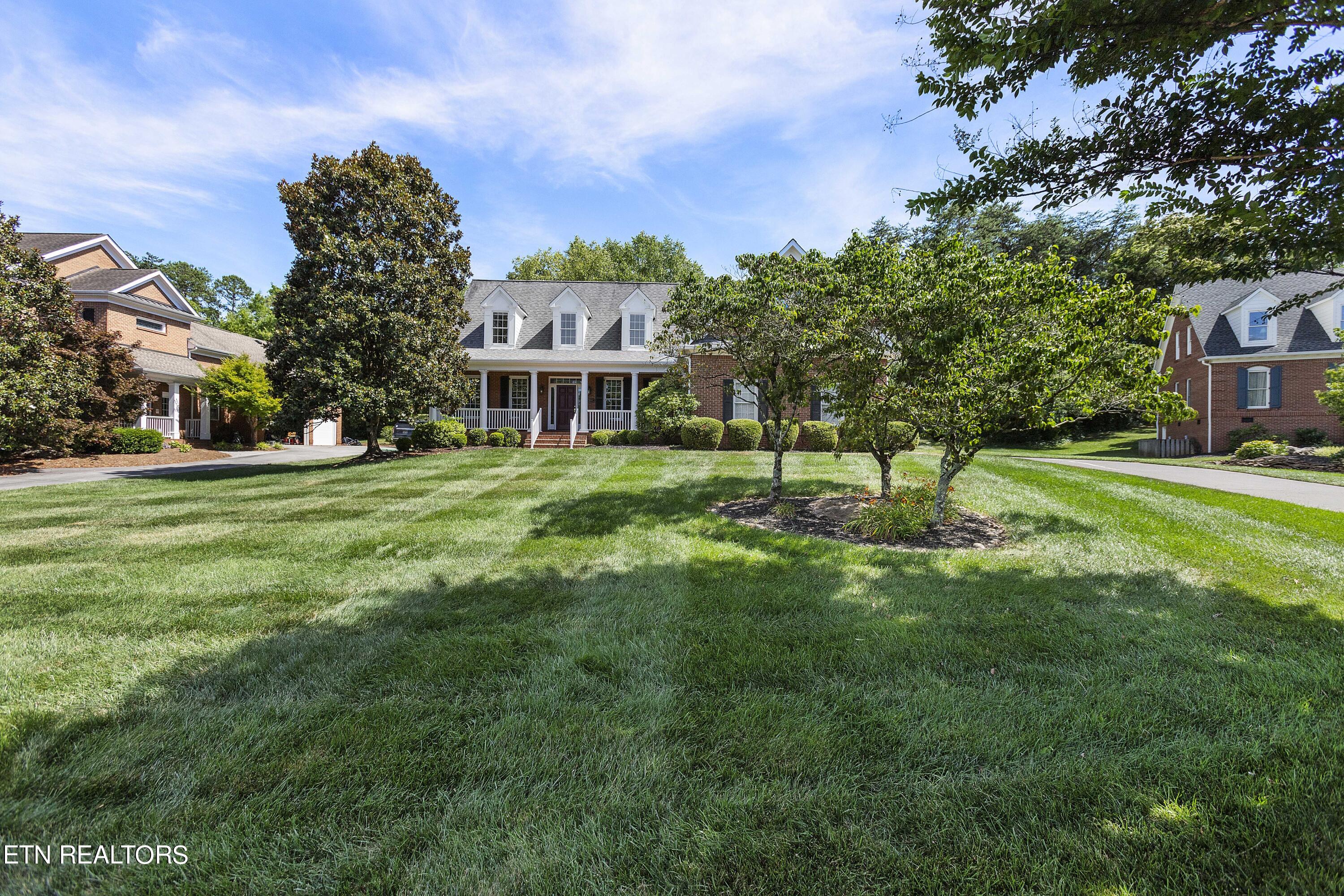 833 Weatherly Hills Blvd