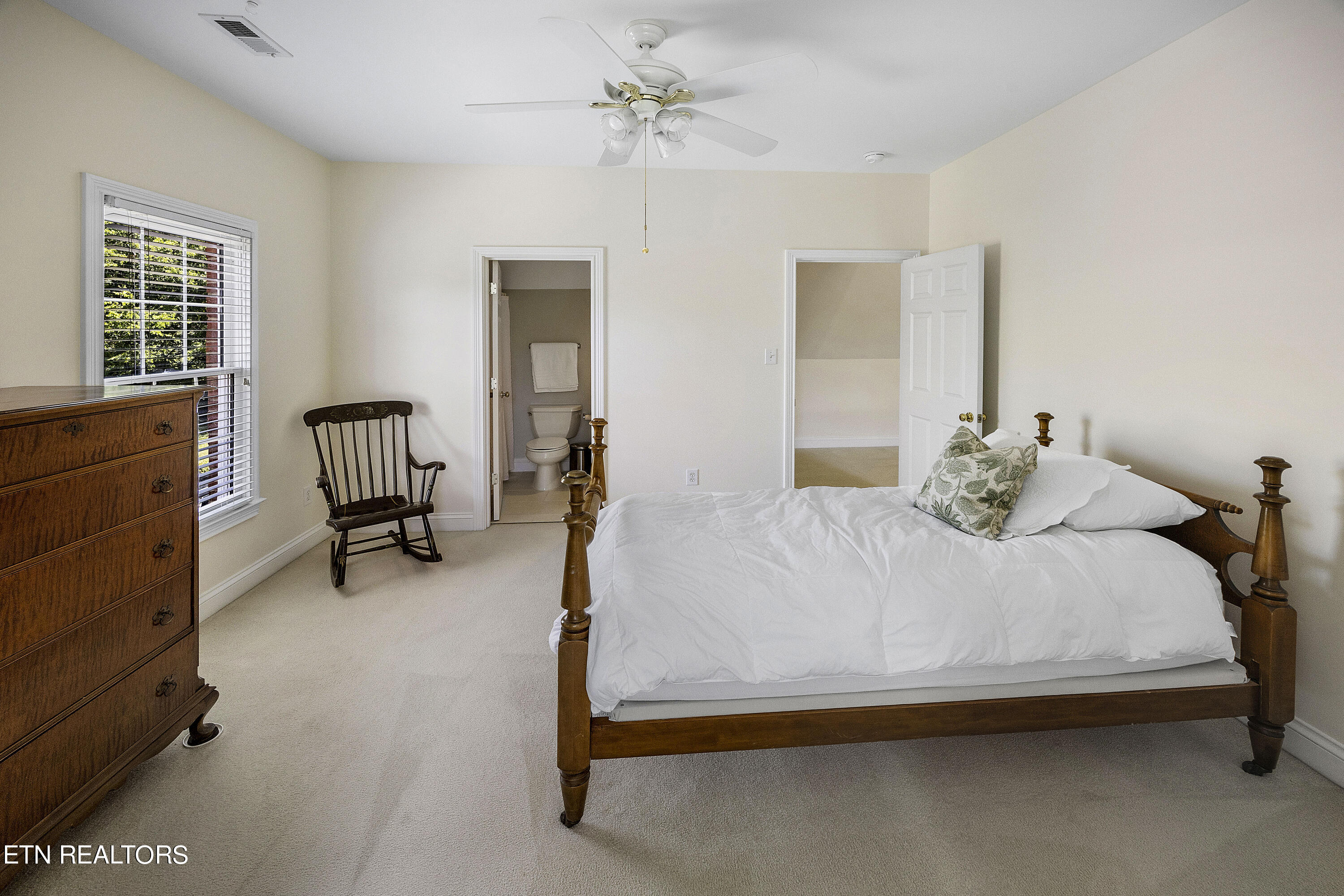 833 Weatherly Hills Blvd