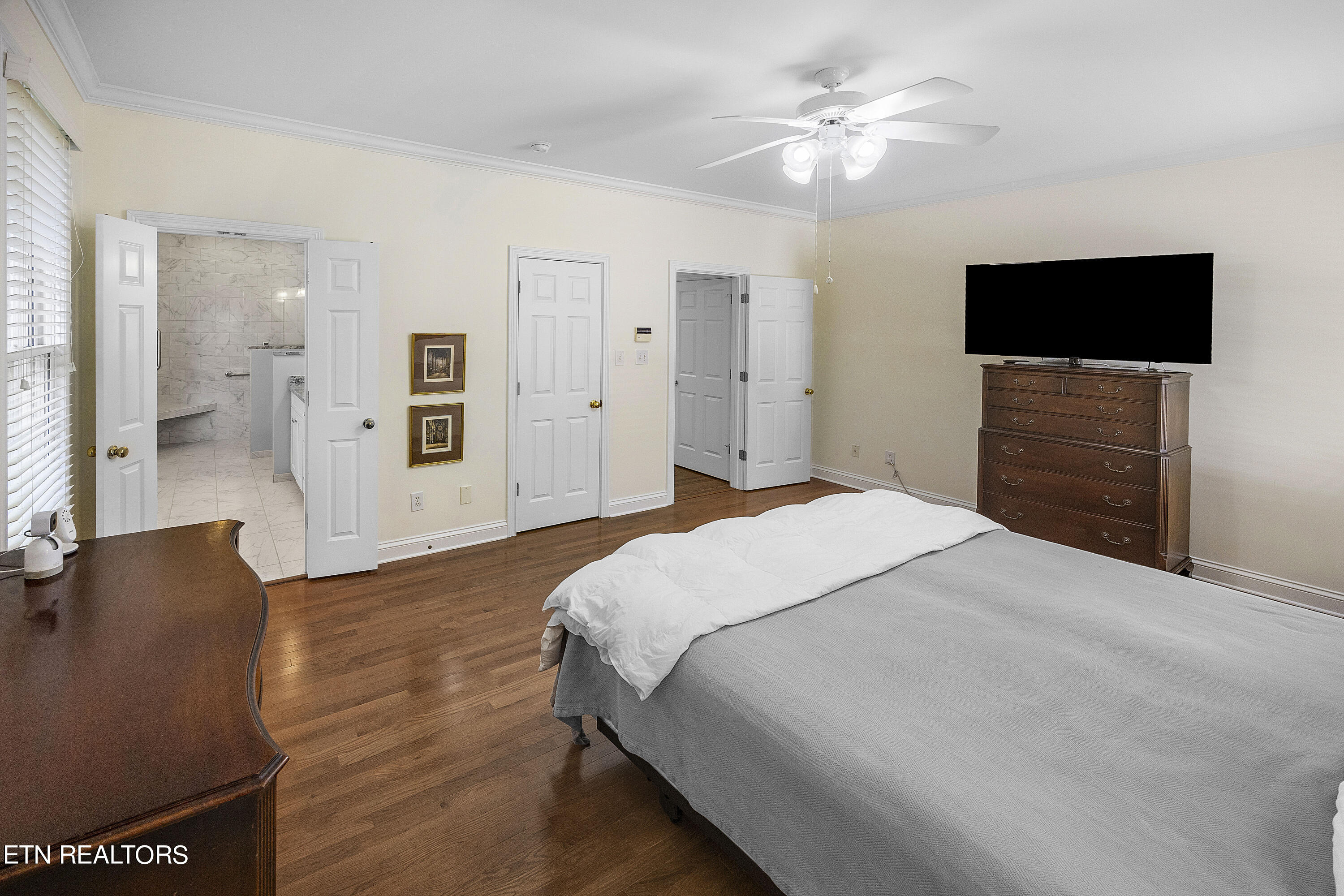 833 Weatherly Hills Blvd