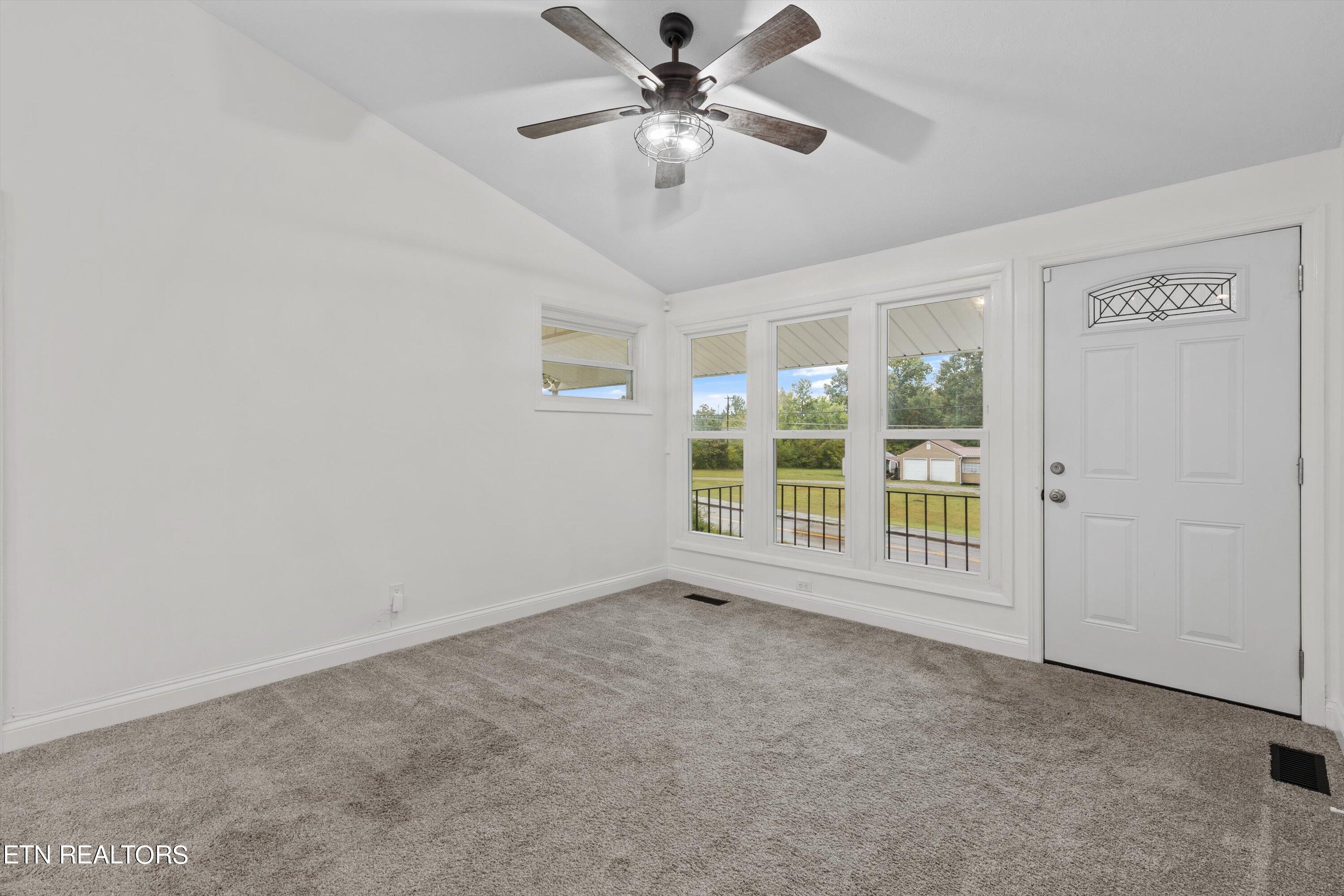 4315 NE Valley View Drive