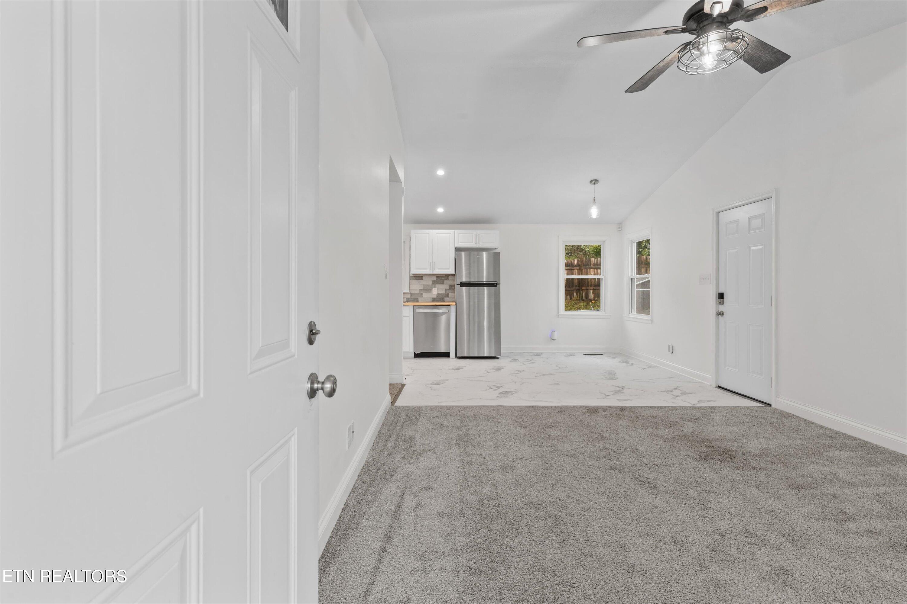 4315 NE Valley View Drive