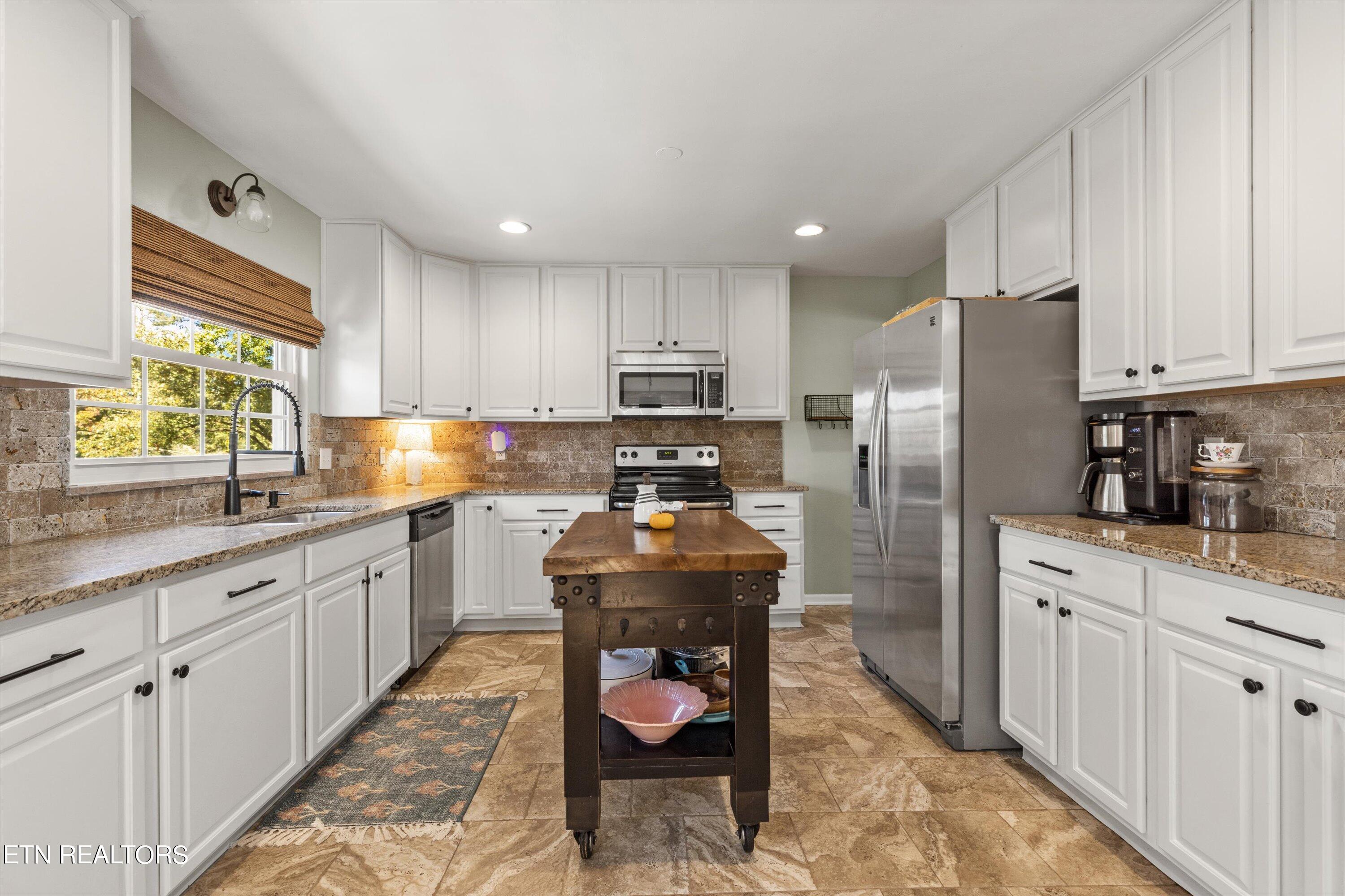 907 Cherry Laurel Lane